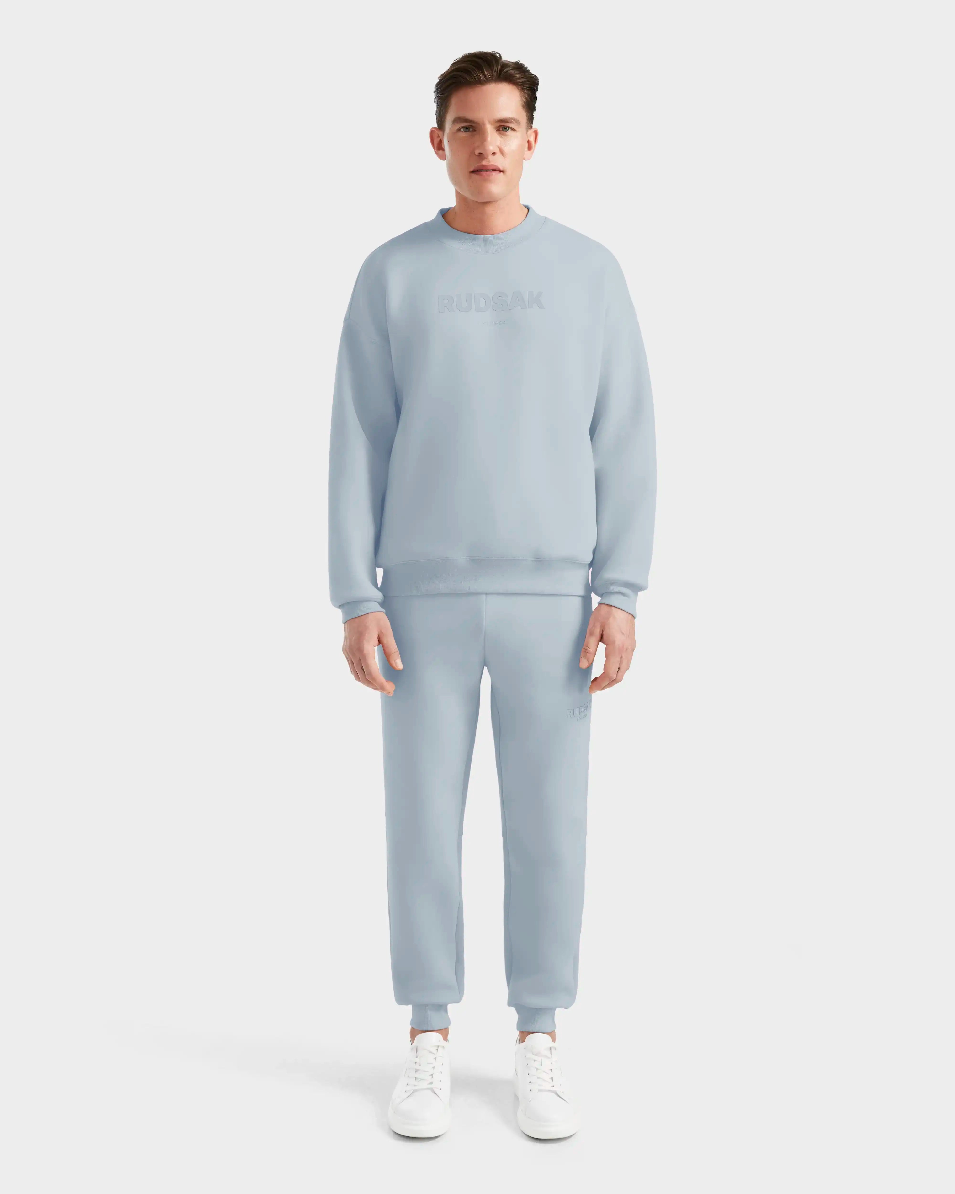 BRYN 9524007 Sky Blue M - Stylish and Comfortable Men's T-Shirt for Casual Wear, Outdoor Activities, and Everyday Fashion