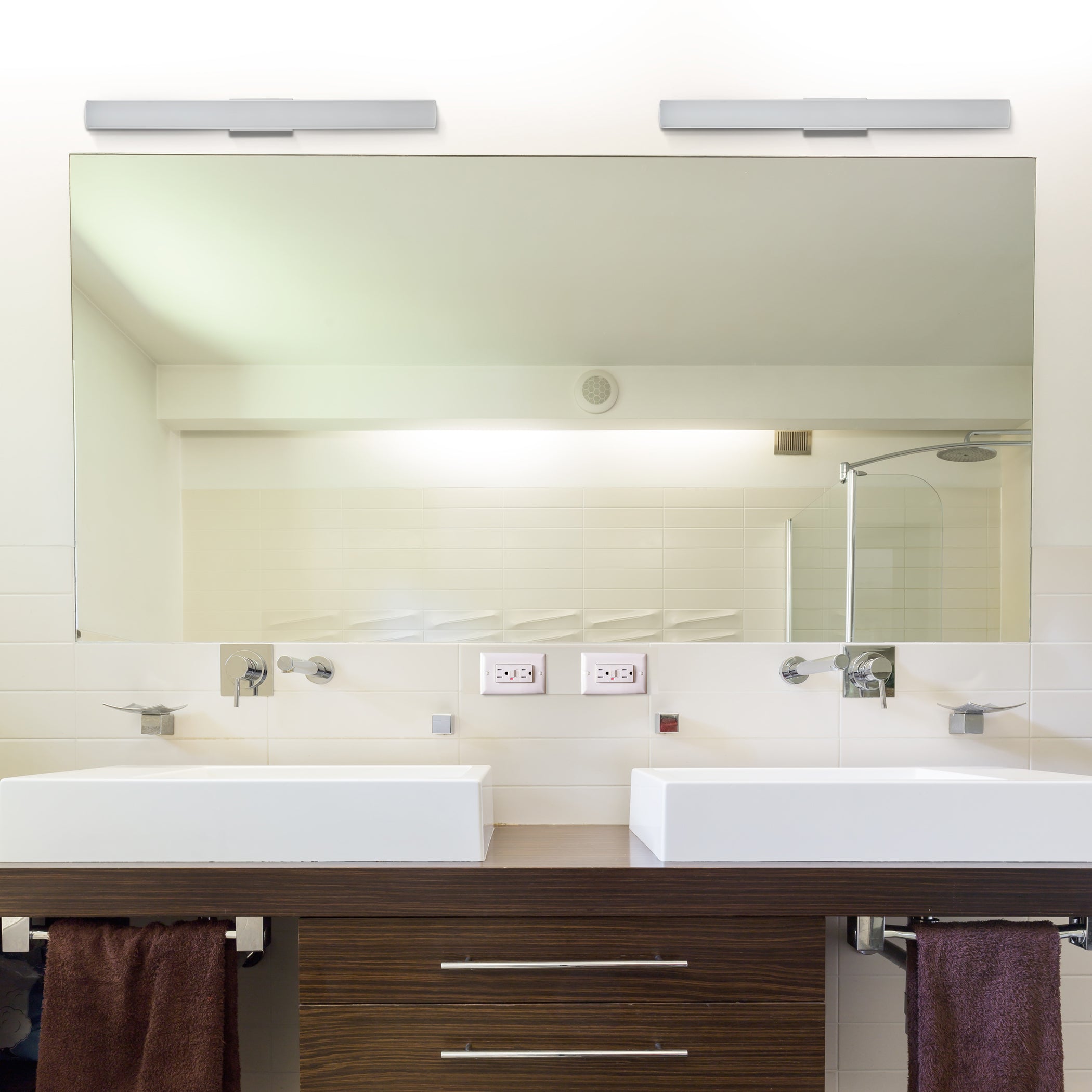 VONN Procyon VMW11600SW 24 Inch Circular LED Vanity Light - White Finish, Dimmable Bathroom Mirror Light for Makeup & Grooming - Perfect for Bedroom, Bathroom & Dressing Room Lighting