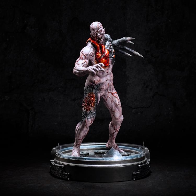 Resident Evil Tyrant T-002 Limited Edition Collectible Statue - Perfect for Horror Fans & Video Game Merchandise Displays