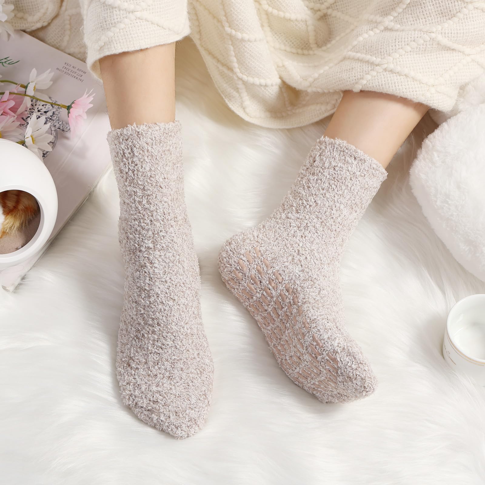 HIALTODAY Women's Non-Slip Fuzzy Slipper Socks - Warm Cozy Plush House Socks with Grips for Indoor/Outdoor Wear - Perfect for Christmas Gifts, Hospital Recovery & Winter Comfort