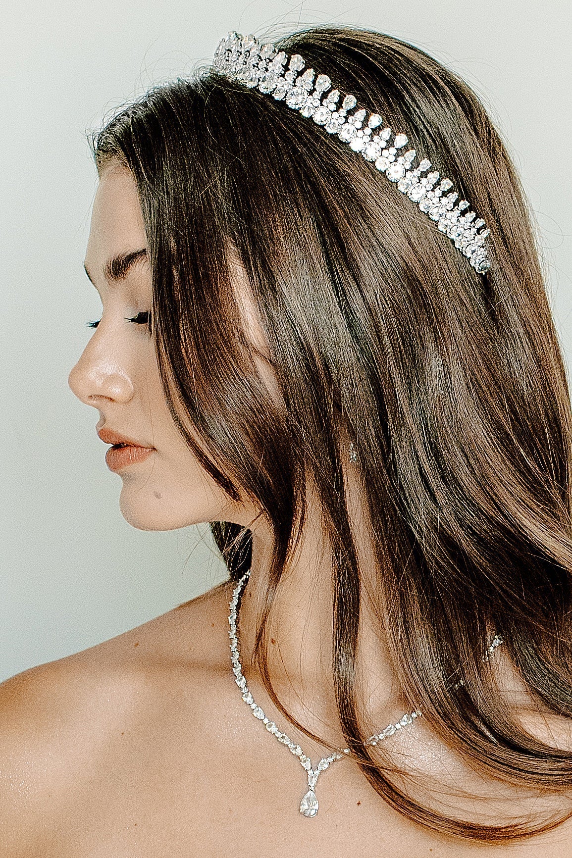 RAYANA Royal Bridal Crown - Elegant Wedding Tiara for Bride, Princess Headpiece, Rhinestone Bridal Hair Accessories | Perfect for Weddings, Prom, Pageants, and Special Occasions