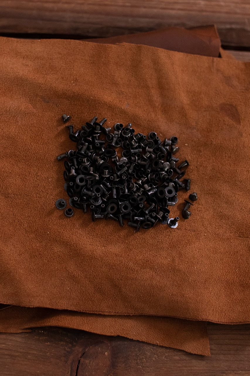 Hollow Rivet KØ5.6 x L6.7mm Iron/Anthracite - Durable Fasteners for Metalworking, Automotive & DIY Projects