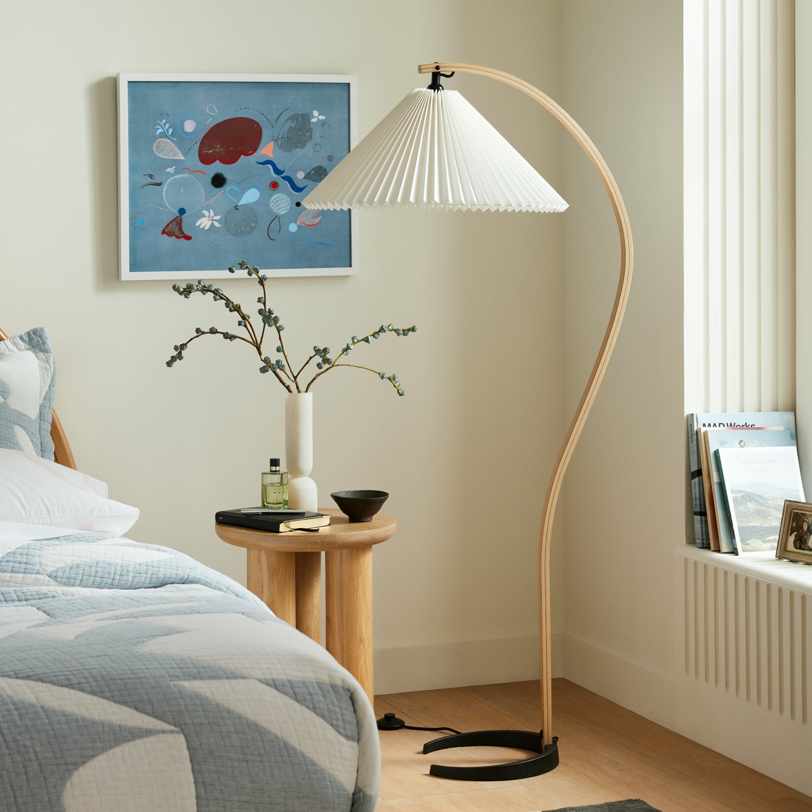 Modern Caprani Floor Lamp - Adjustable LED Standing Light for Living Room, Bedroom & Office - Warm White & Cool White Dimmable Lighting - Perfect for Reading, Relaxing & Decor