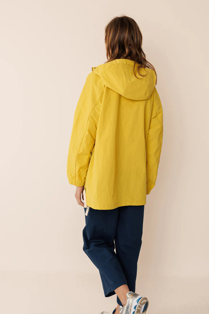 Premium Waterproof Raincoat for Women & Men - Indi & Cold Azfrán Style - Ideal for Hiking, Travel & Outdoor Adventures