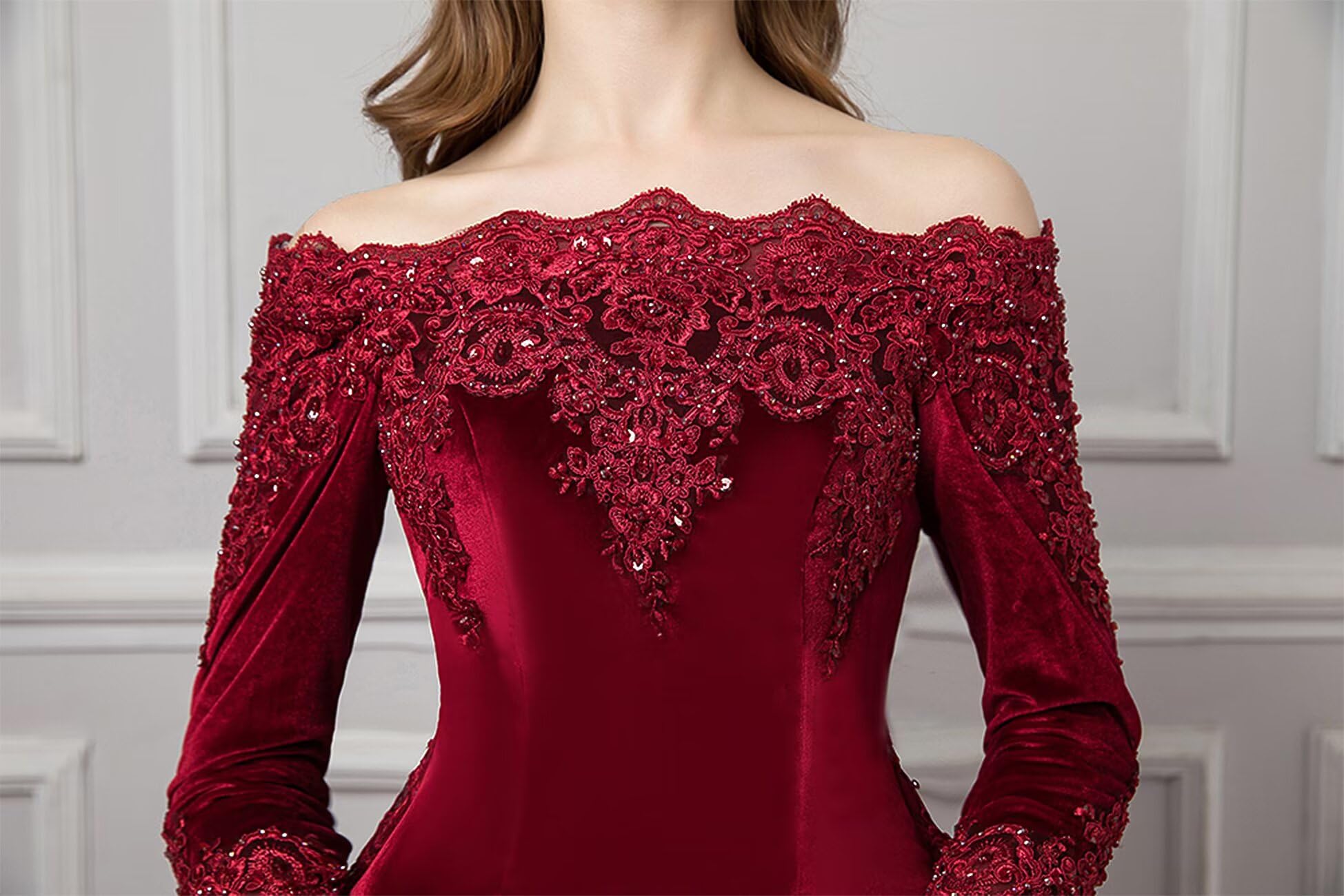 Elegant Velvet Evening Gown with Detachable Train - Perfect for Weddings, Prom & Formal Events