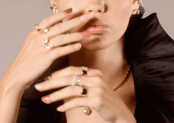 IN STOCK Zaha Cluster Deep Curve Ring - Size 6 - Elegant Statement Jewelry for Women, Perfect for Weddings, Parties & Special Occasions