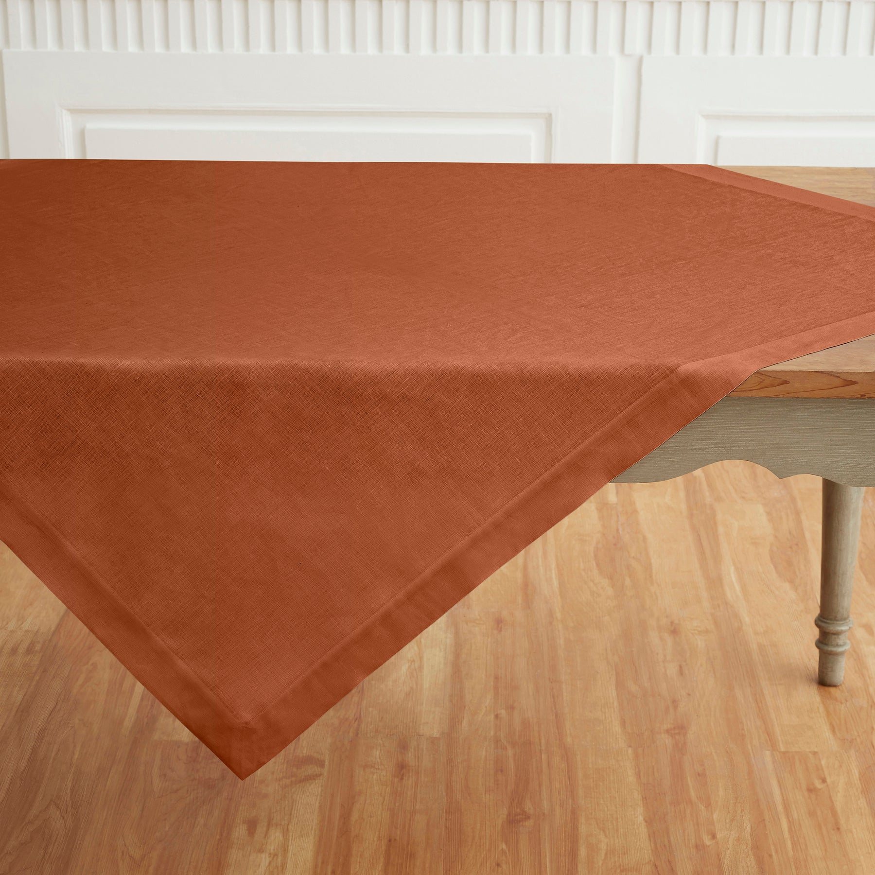 Fete Table Throw - Elegant & Durable Table Cover for Parties, Weddings & Events | Perfect for Indoor & Outdoor Celebrations