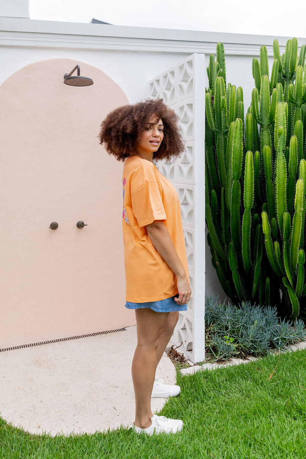 Choose Kindness Tee in Peach - Soft Cotton T-Shirt for Women - Perfect for Casual Wear, Everyday Outfits & Inspirational Gifts