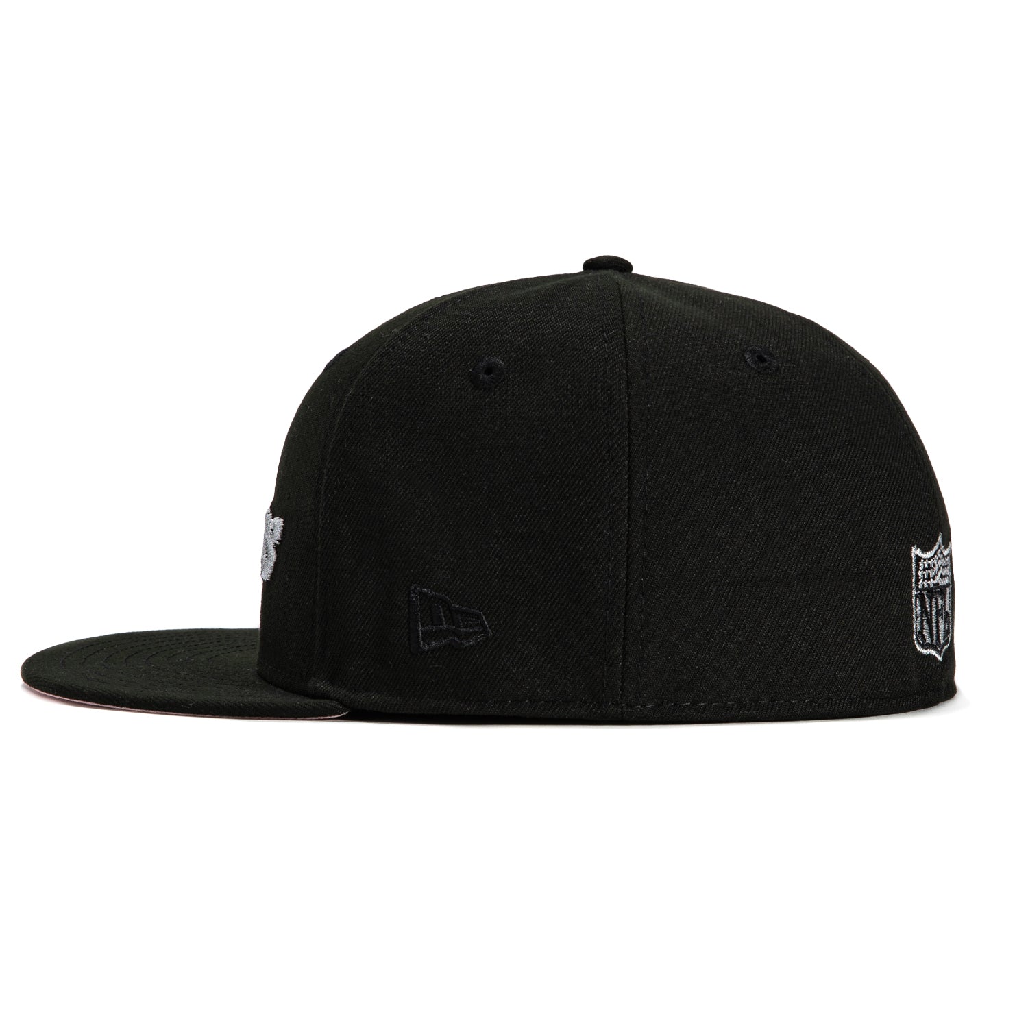 New Era 59Fifty Las Vegas Raiders Logo Patch Word Hat - Black & Metallic Silver Snapback Cap for Men | NFL Football Fan Gear, Game Day Outfit, Streetwear Fashion Accessory
