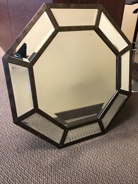 30-Inch Octagon Wall Mirror - Elegant Decorative Mirror for Living Room, Bedroom, Bathroom & Entryway | Shatter-Resistant Glass, Modern Home Decor