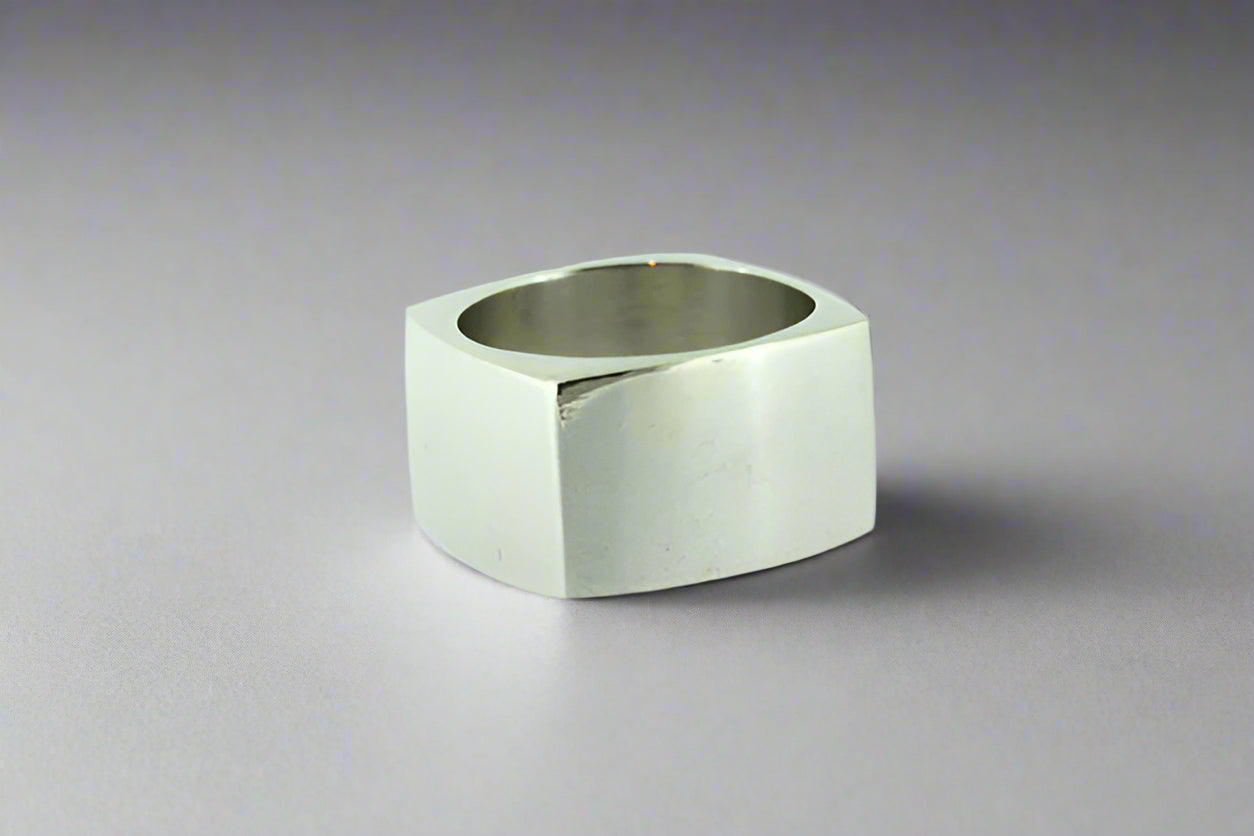 Stylish Curved Square Ring - 925 Sterling Silver Jewelry for Women - Perfect for Everyday Wear & Special Occasions