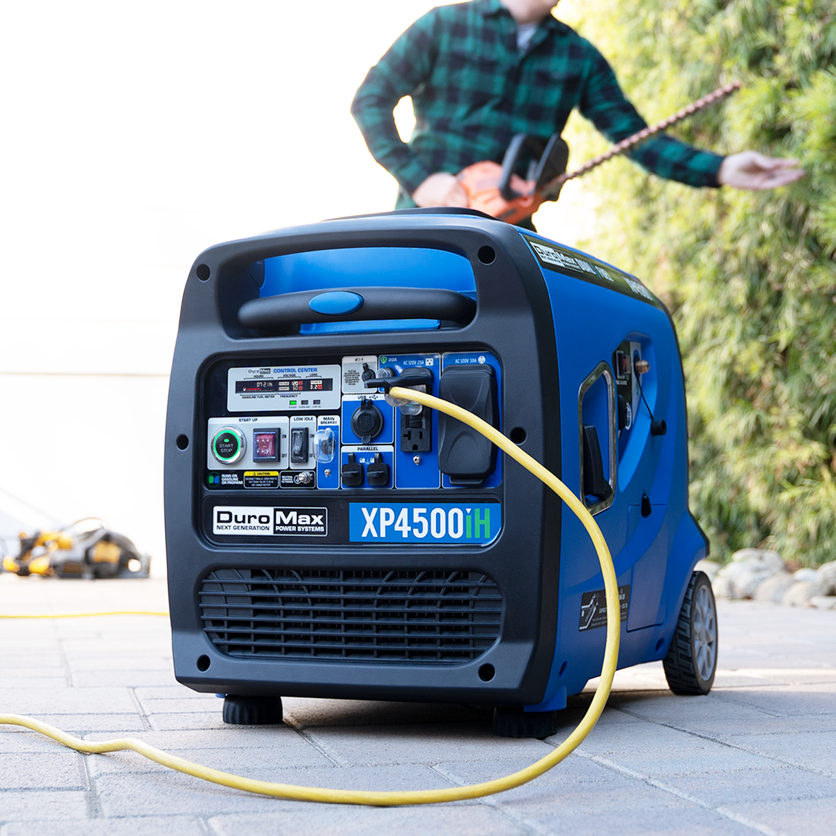 DuroMax XP4500IH 3600W/4500W Portable Inverter Generator with 223cc Engine, CO Alert, Dual Fuel & Remote Start - Perfect for Camping, RV Trips & Emergency Power Backup