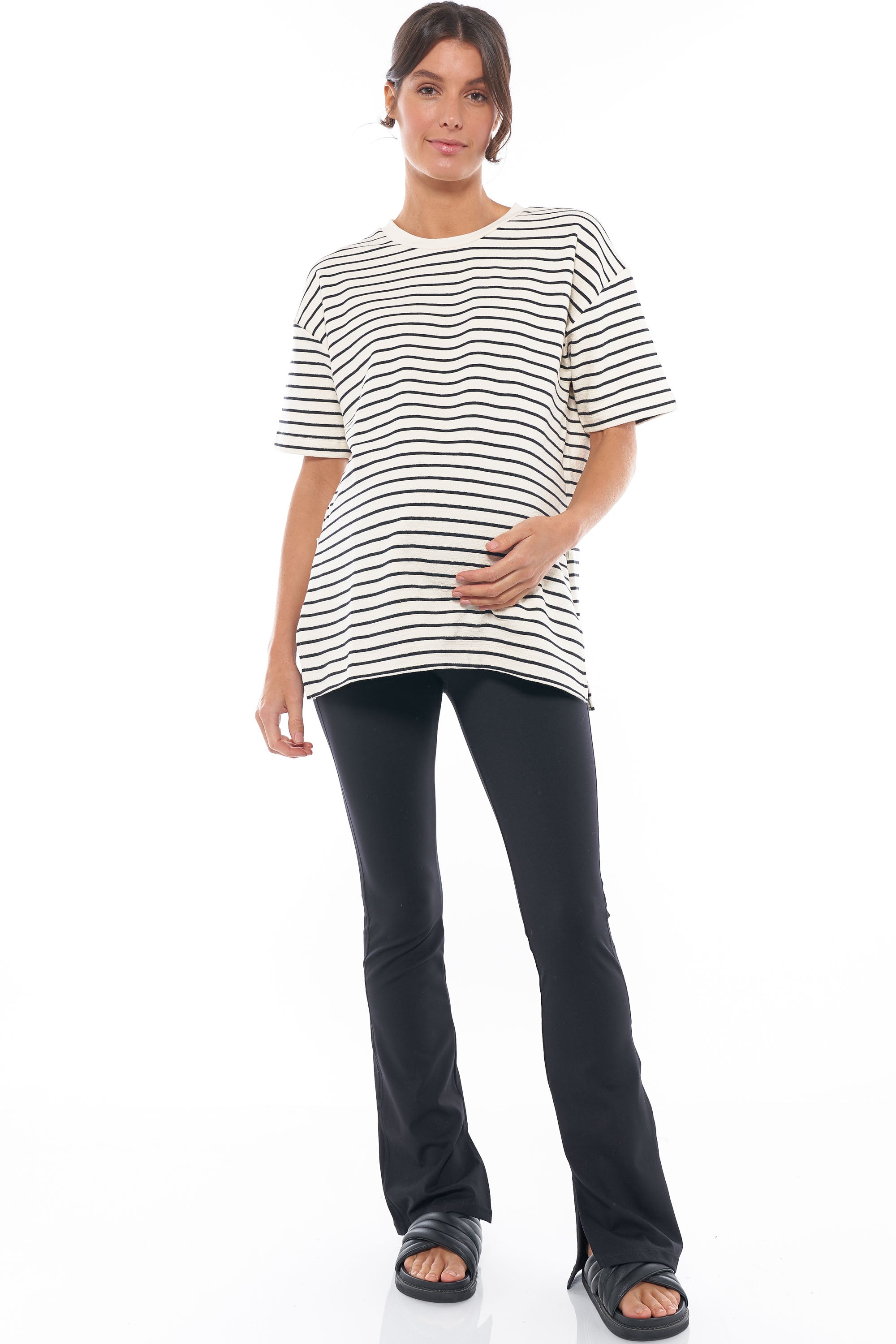 Comfortable and Stylish Nursing Tee for Moms - Perfect for Breastfeeding, Pumping, and Everyday Wear