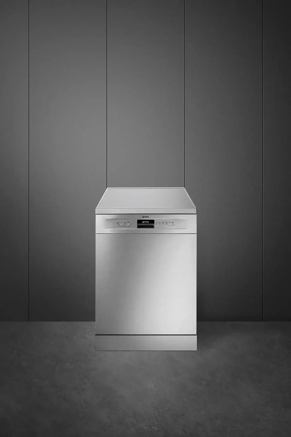Smeg 60cm Freestanding Dishwasher - Stainless Steel Built-in Kitchen Appliance for Modern Homes | Perfect for Small Families & Open-Plan Kitchens