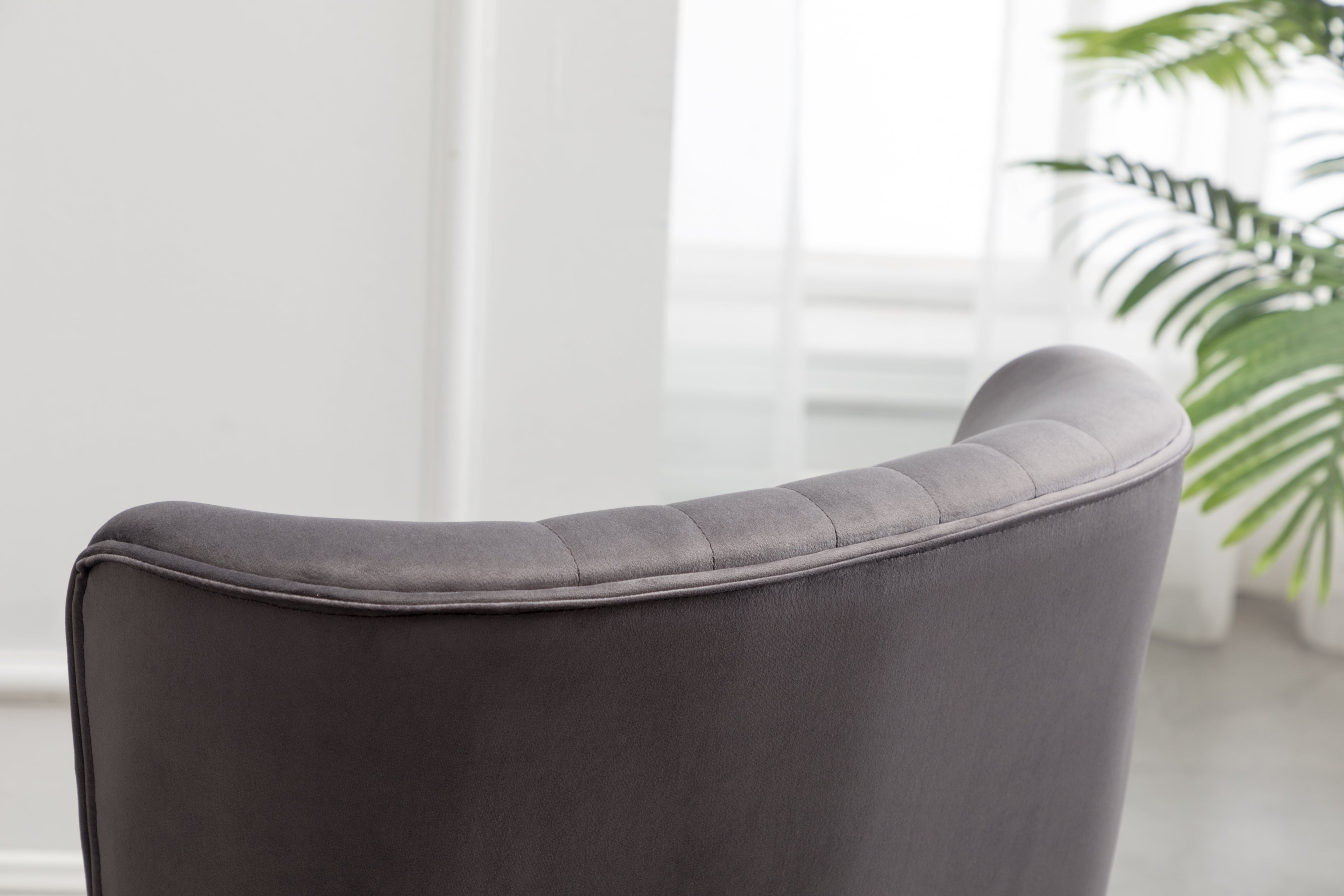Elon Contemporary Velvet Upholstered Accent Chair by Roundhill Furniture - Modern Gray Lounge Chair for Living Room, Bedroom & Office Decor