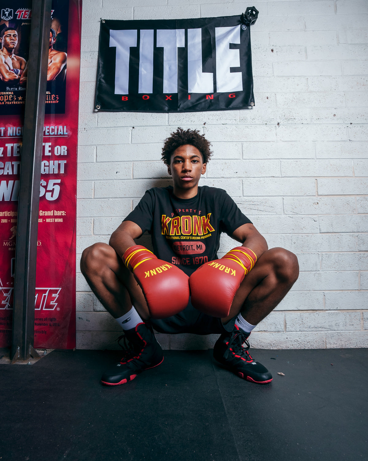 KRONK Boxing Gloves for Training - Premium Lace-Up Boxing Gloves for Men & Women - Perfect for Sparring, Heavy Bag Workouts, and Boxing Gym Training