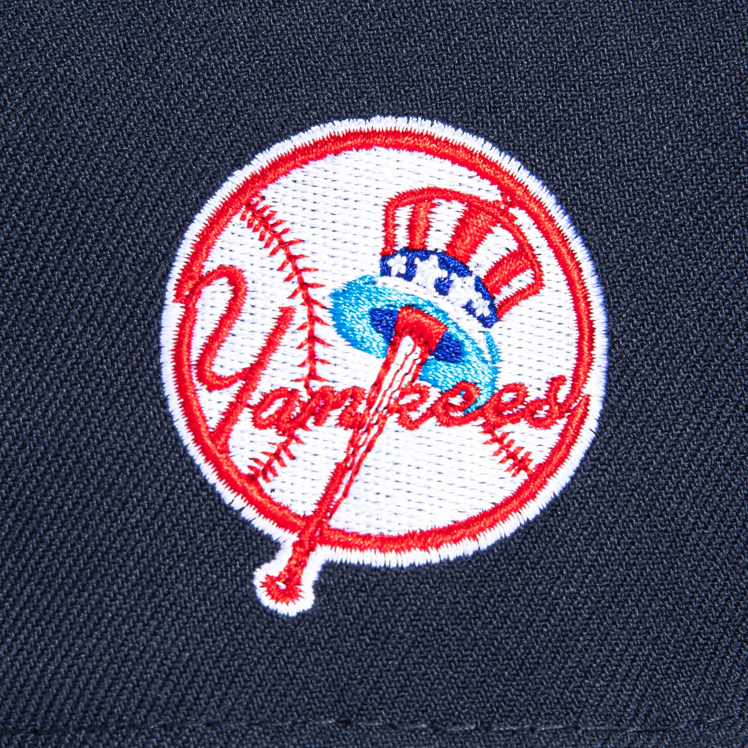 New Era 59Fifty New York Yankees Embroidered Logo Snapback Hat - Navy Blue Baseball Cap for Men, Women - Perfect for Games, Streetwear & Fan Collections
