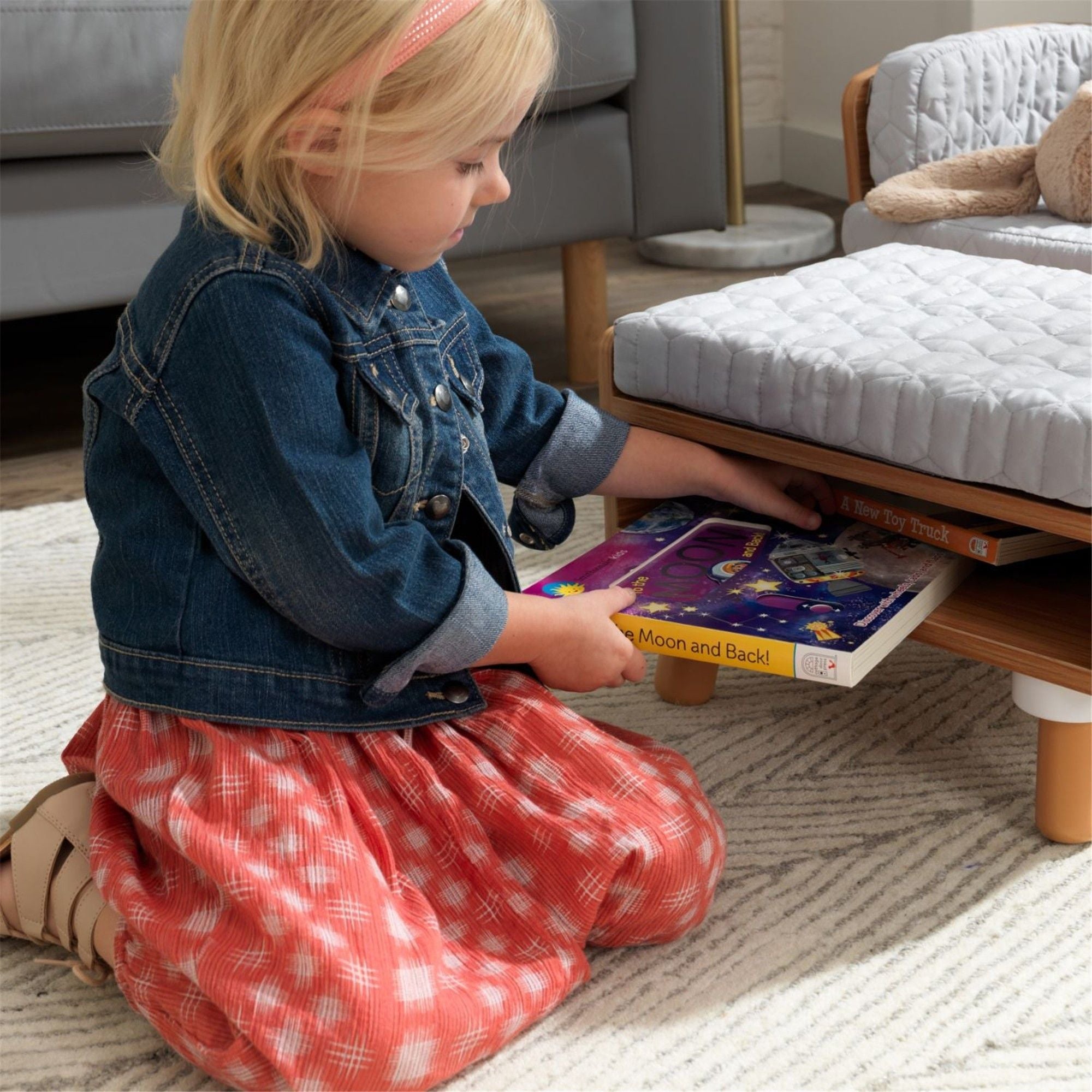 KidKraft Mid Century Modern Kids Reading Chair with Ottoman - Cozy Children's Book Nook for Bedroom, Playroom & Library
