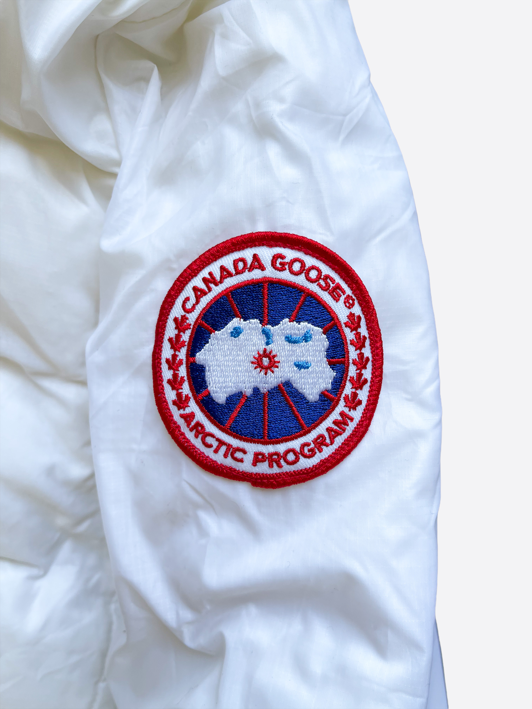 Canada Goose White Lodge Hoody Men's Jacket - Waterproof Winter Coat with Fur Trim Hood for Outdoor Activities & Cold Weather Protection