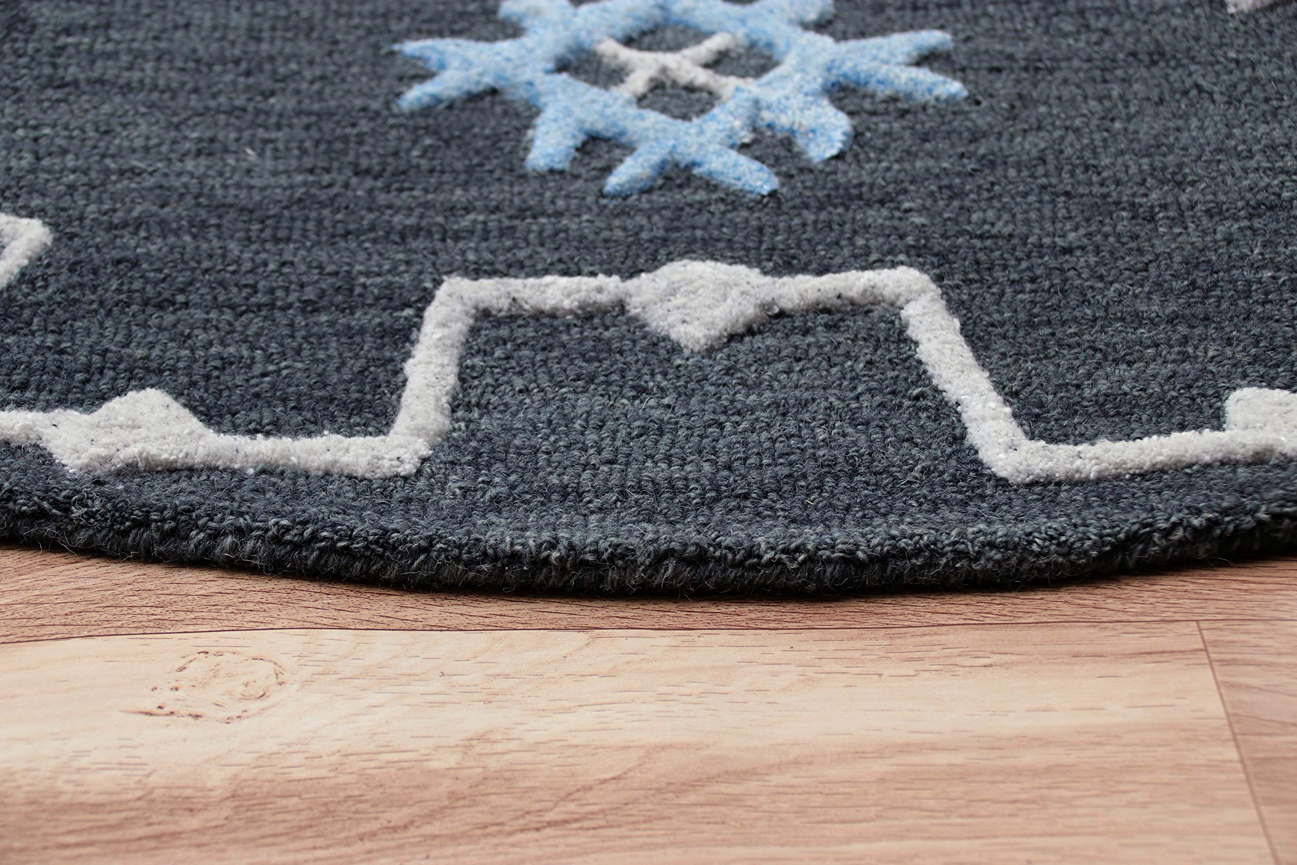 LR Home 5ft Round Indoor Large Area Rug - Soft Boho Farmhouse Carpet in Charcoal | Perfect for Living Room, Bedroom, Kitchen, Playroom, Entryway & Office Decor | Adds Warmth & Style to Any Space