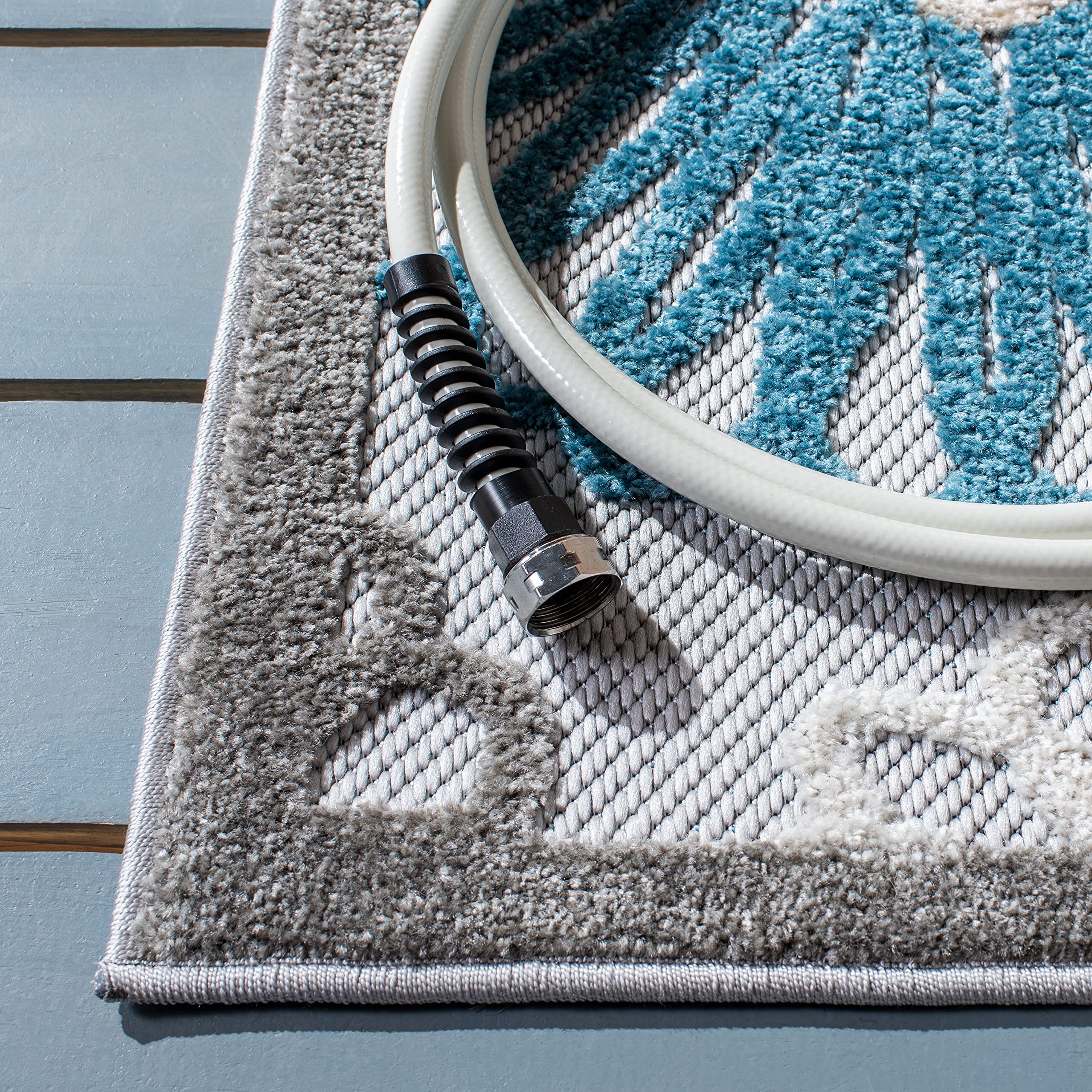 SAFAVIEH Cabana Collection 9' x 12' Area Rug - Beige & Blue Non-Shedding Easy Care Rug for High Traffic Areas | Perfect for Living Room, Bedroom & Dining Room Decor | Soft & Durable Floor Covering (CBN676B)