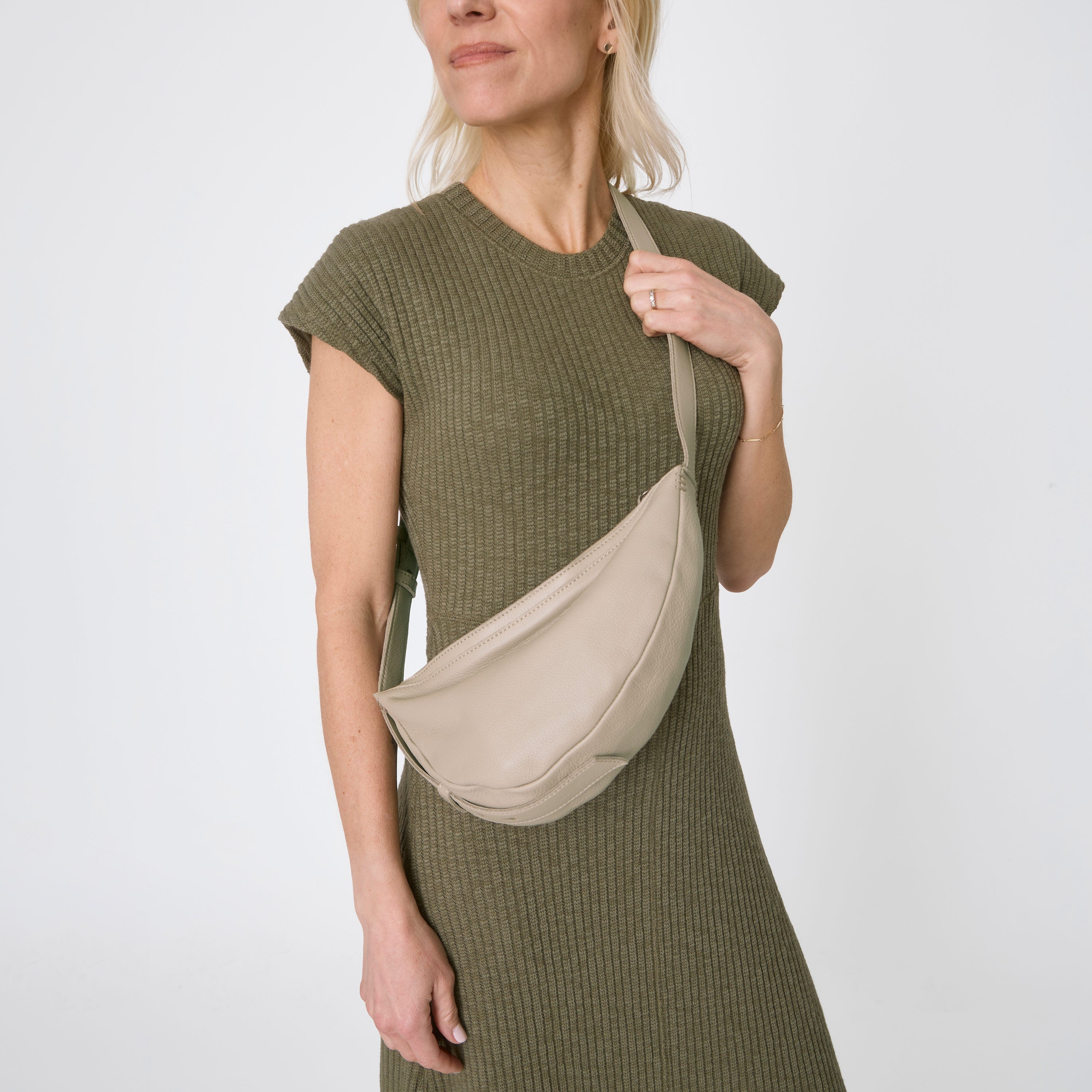 Stylish Tess Sling Bag for Women - Crossbody Shoulder Purse with Adjustable Strap - Perfect for Travel, Shopping & Everyday Use