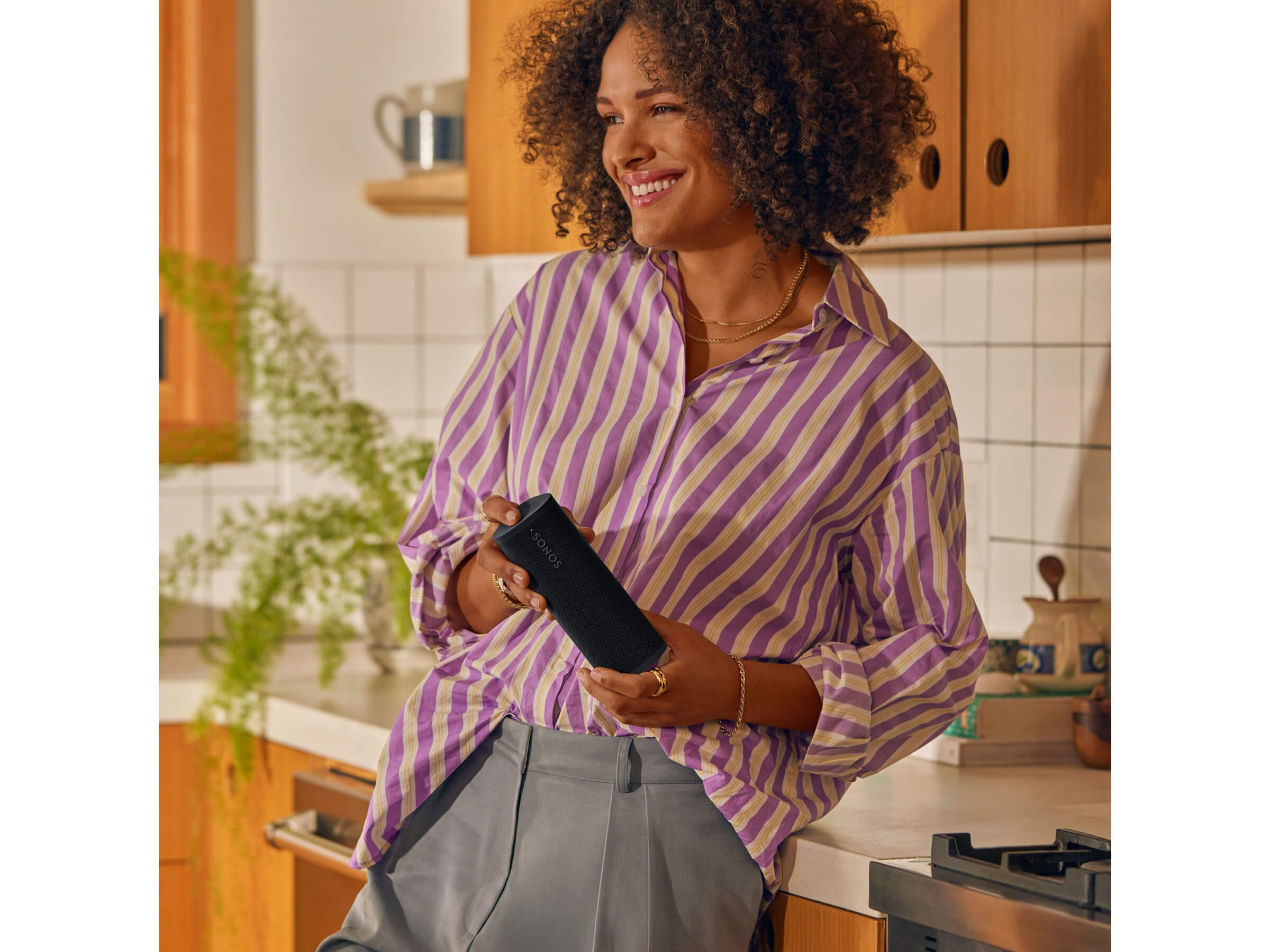 Sonos Roam 2 Portable Bluetooth Speaker - Waterproof Wireless Speaker with Long Battery Life for Outdoor Adventures, Travel, Beach & Pool Parties