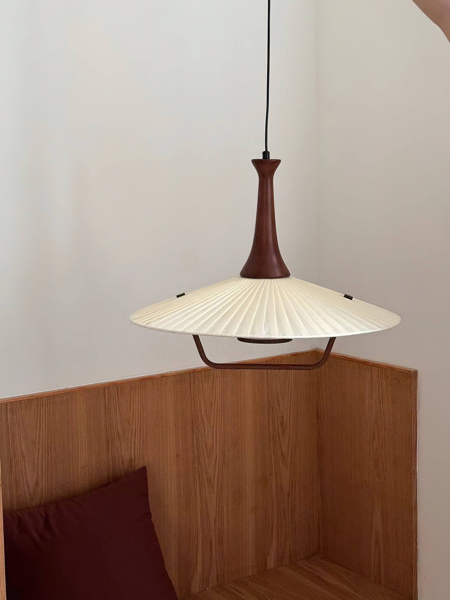 Eikon Modern Pendant Light - Sleek Hanging Lamp for Kitchen Island, Dining Room & Bedroom - Adjustable Height & Dimmable LED Lighting