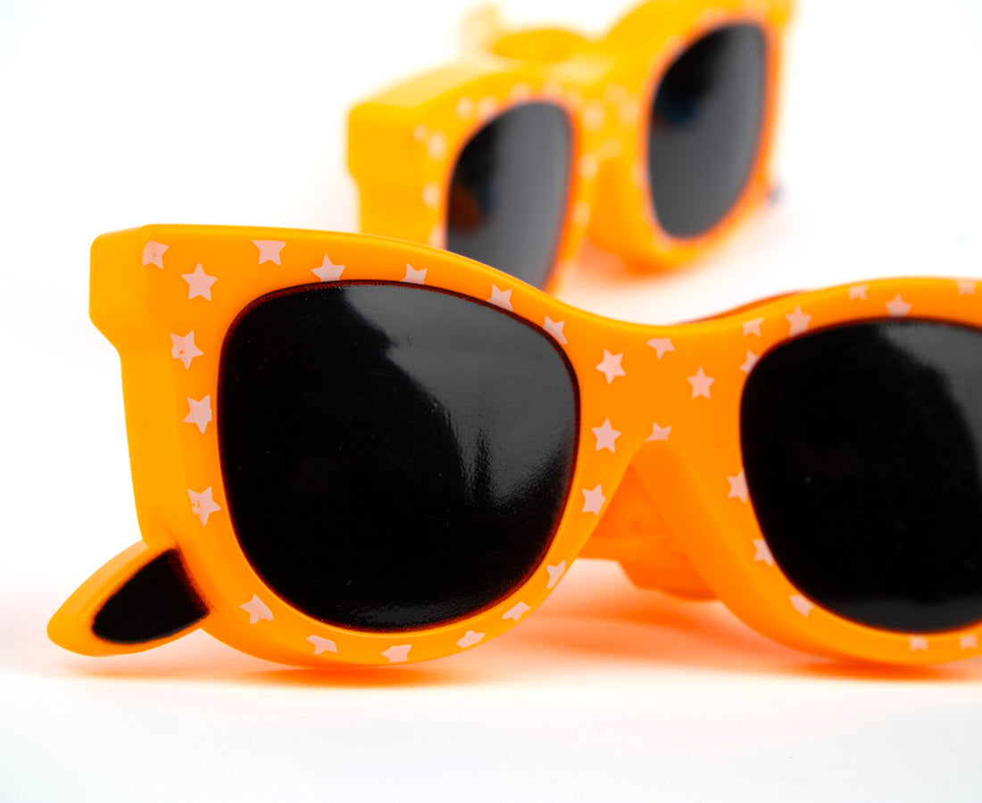 Beach Towel Clips with Sunglasses Holder - Secure Your Towel & Shades at the Beach, Pool, or Outdoor Activities