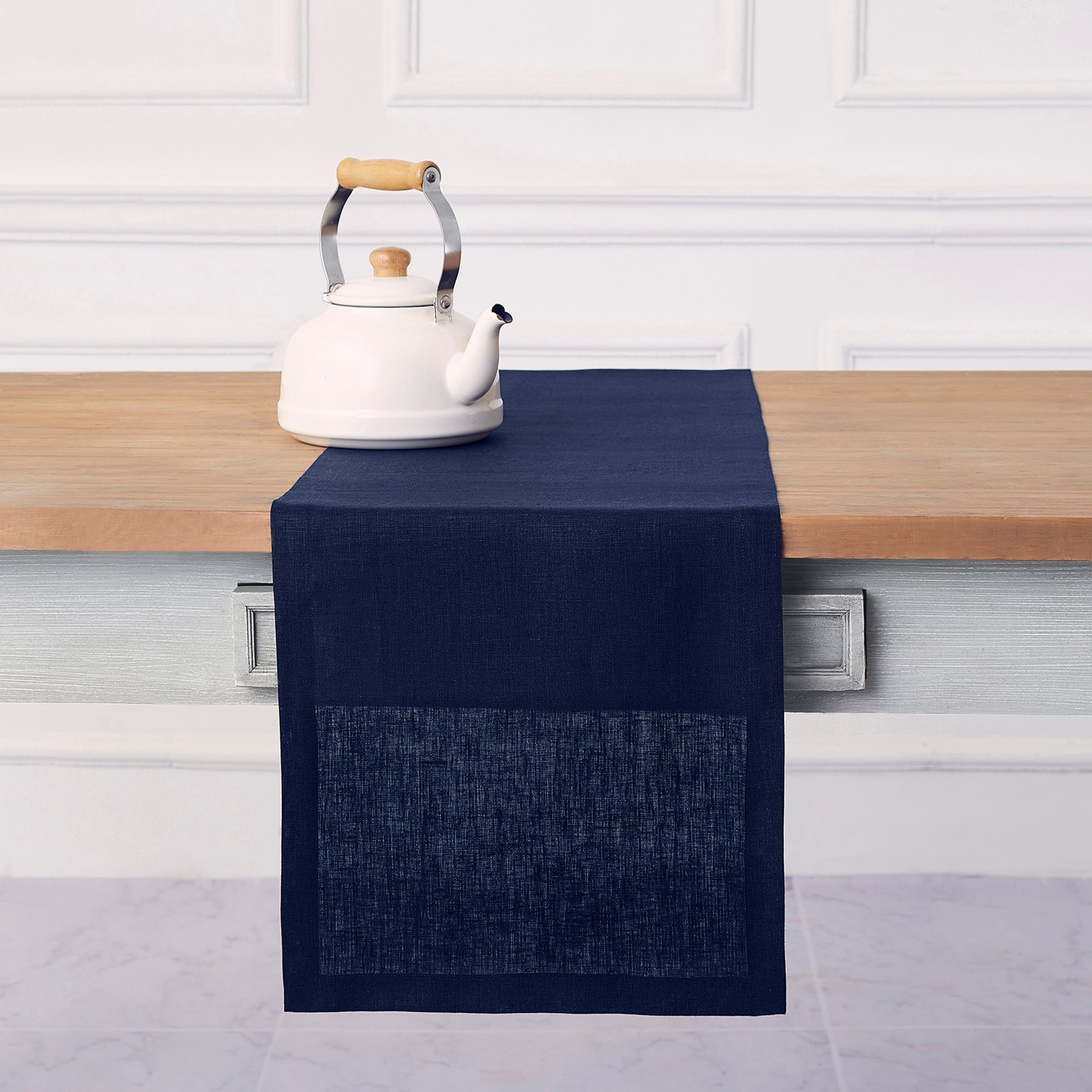 Elegant Fete Table Runner for Weddings, Parties & Events - Premium Decorative Dining Table Cloth for Home Decor & Special Occasions