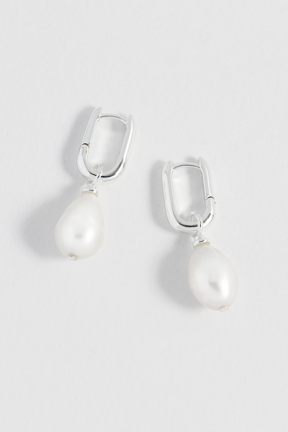 Exquisite Pearl Drop Link Earrings for Women - Elegant Dangle Jewelry for Weddings, Parties & Special Occasions