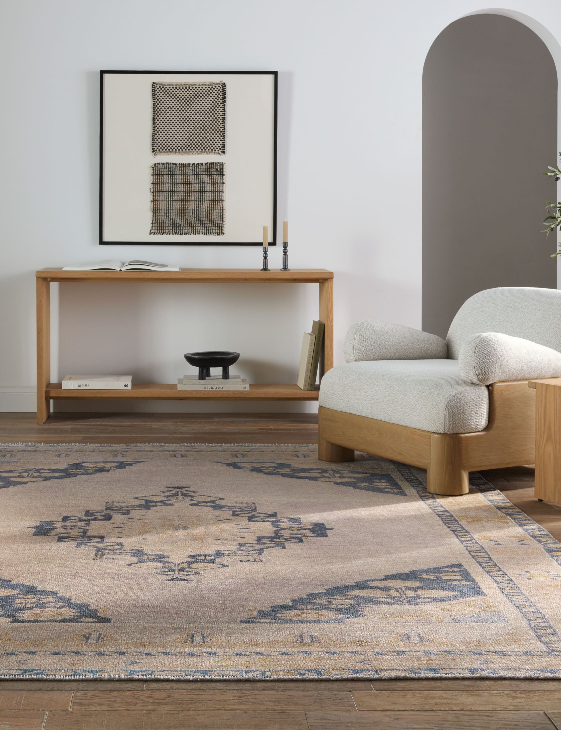 Carmenta Rug - Soft & Stylish Area Rug for Living Room, Bedroom - Non-Slip, Washable, Modern Home Decor for Cozy Spaces