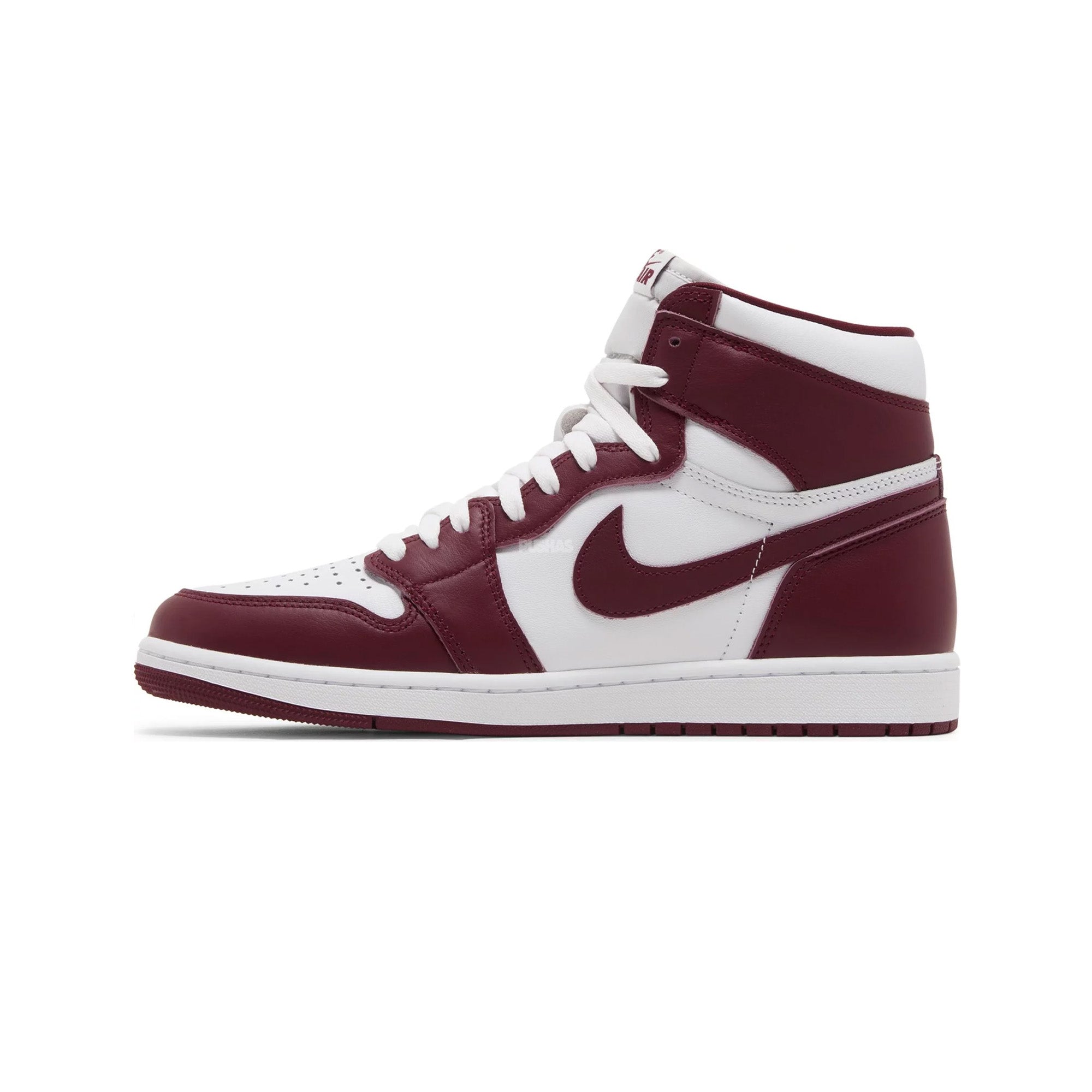 Air Jordan 1 Retro High OG Artisanal 'Team Red' Sneakers (2024) - Men's Basketball Shoes for Streetwear & Casual Fashion