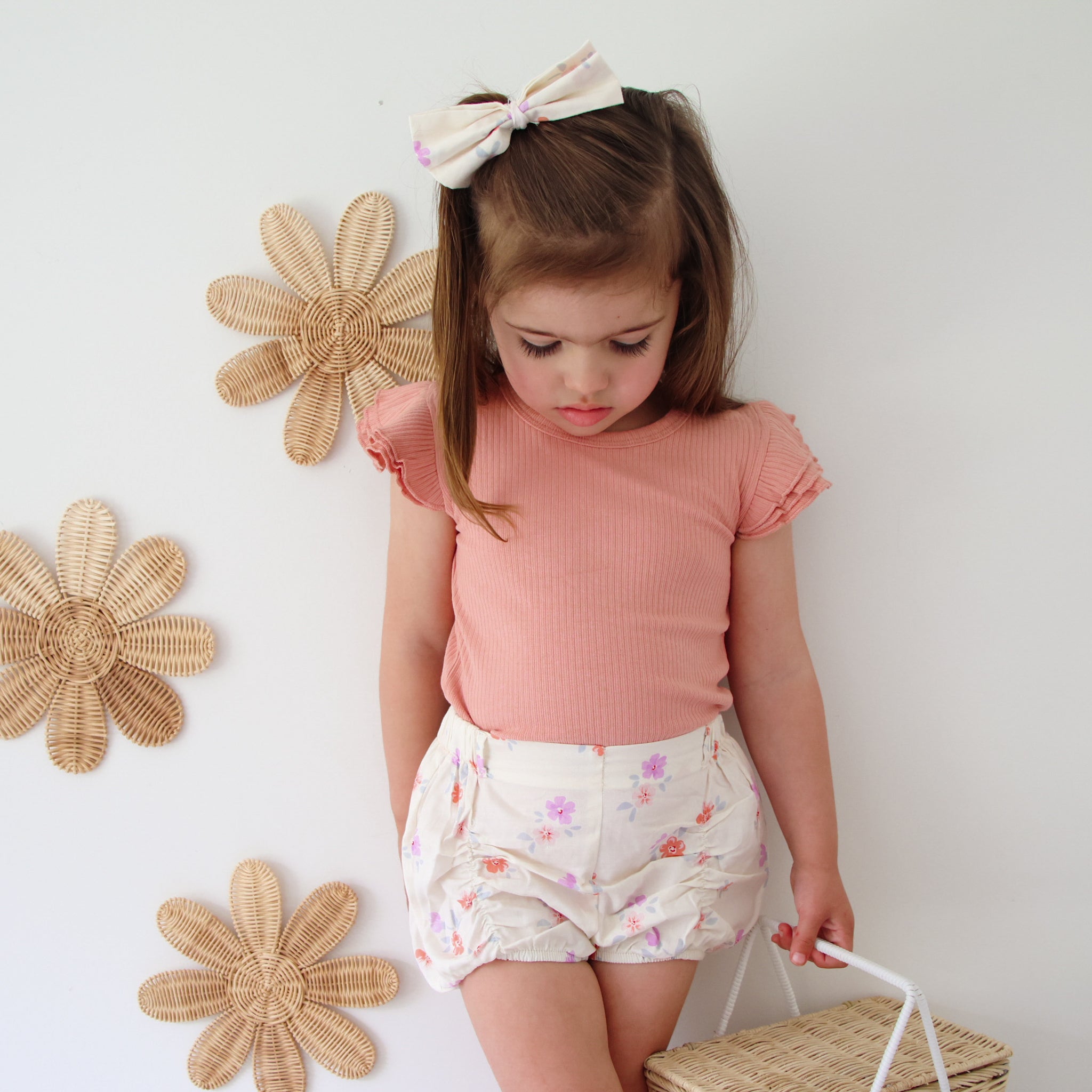 Shorts & Bow Mae - Stylish Women's Summer Shorts with Bow Detail | Perfect for Beach, Casual Outfits & Vacation Wear