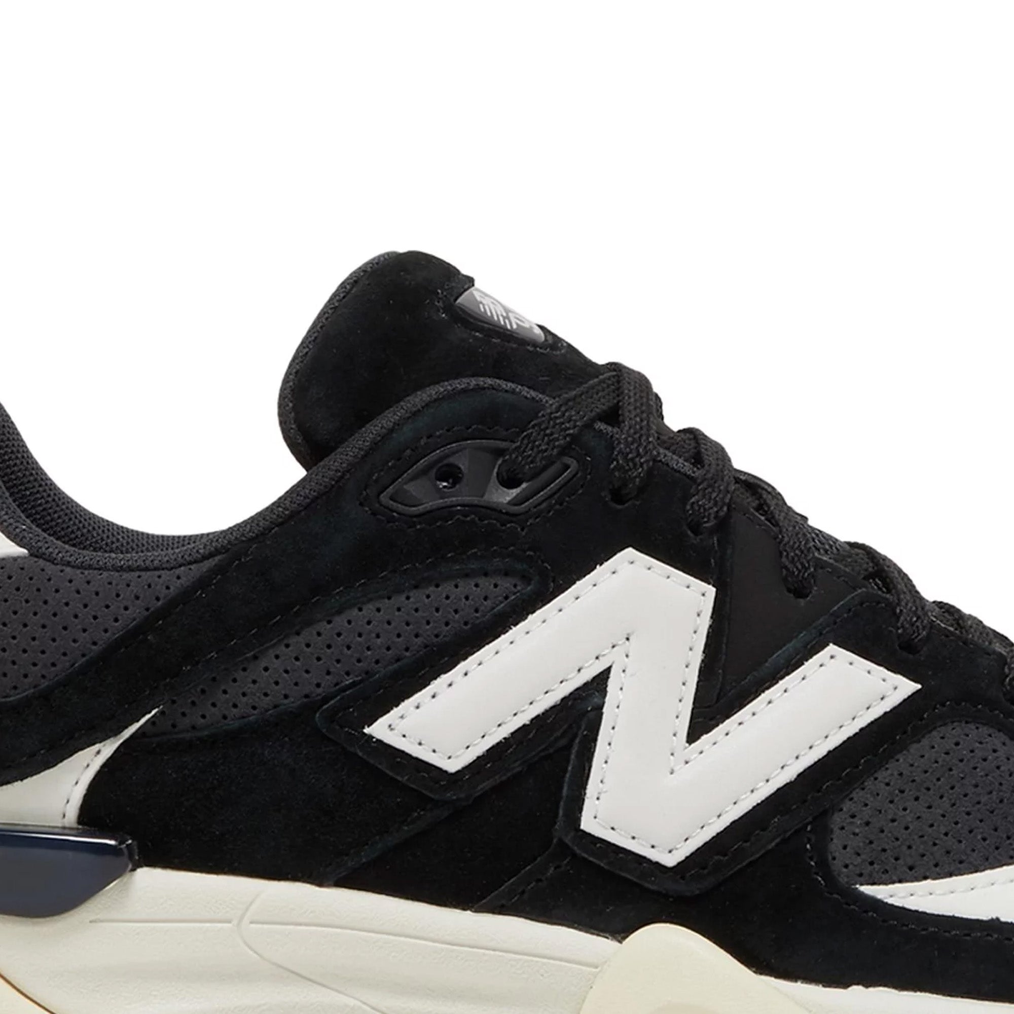 9060 'Black and White' (2023) - Stylish Sneakers for Men & Women | Perfect for Casual Wear, Running & Street Fashion