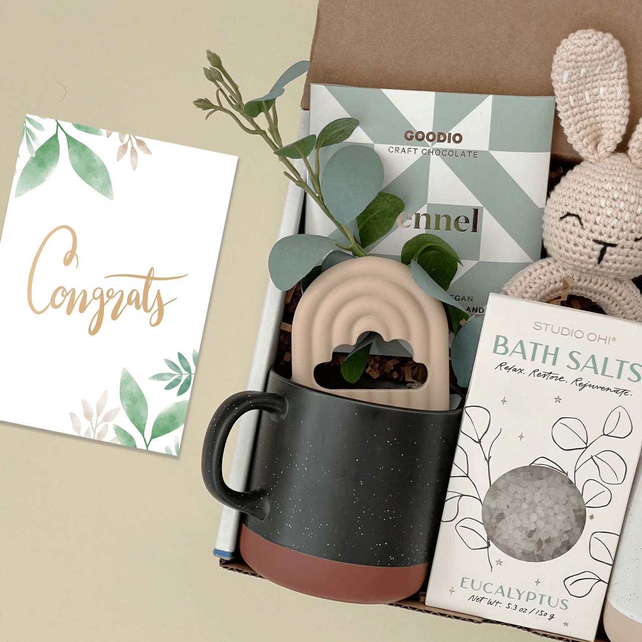 New Parents Gift Box Set for Mom, Dad & Baby - Essential Newborn Care Package with Baby Essentials | Perfect Baby Shower, Welcome Home & Newborn Gift Idea