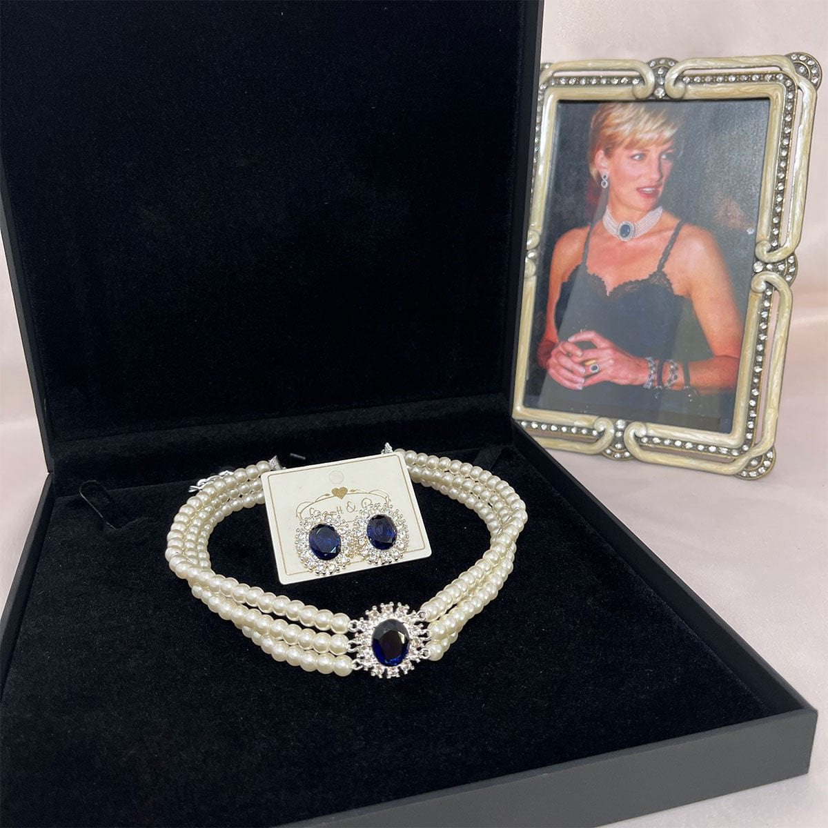 Princess Diana Jewelry: Elegant Pearl Choker Necklace & Matching Crystal Earrings Set - Inspired by Lady Diana - Free £12 Gift Box Included - Perfect for Weddings, Parties & Special Occasions