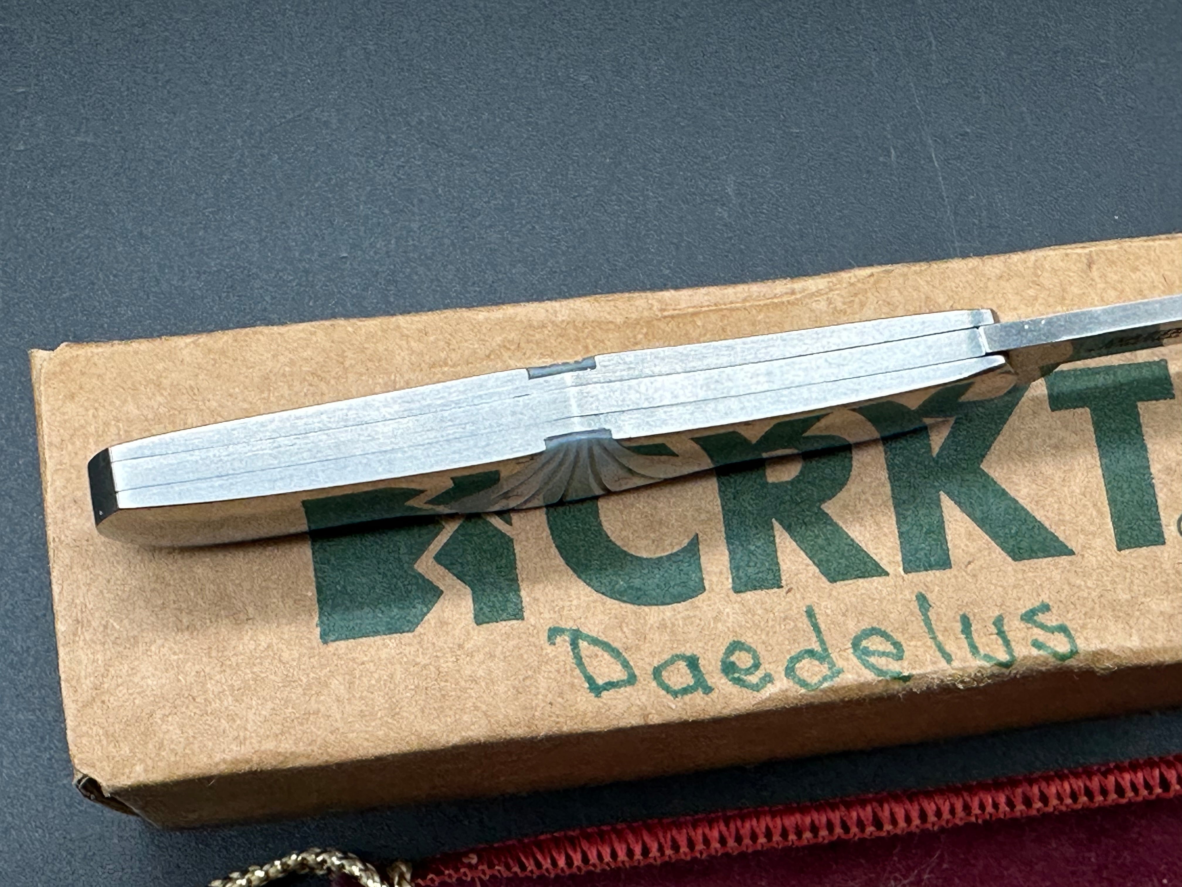 CRKT 6405 Daedalus Slip Joint Pocket Knife - 8CR14 Stainless Steel Blade with Genuine Mother of Pearl Handles & Pouch - Perfect for EDC, Camping, Hunting and Outdoor Adventures