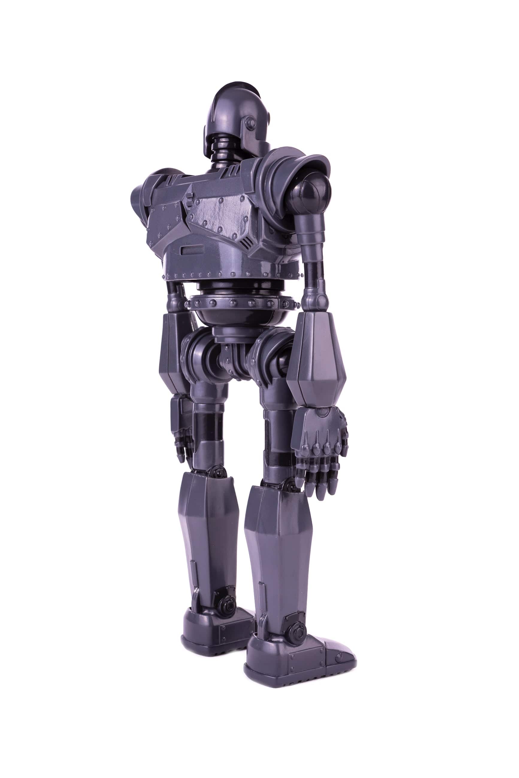 Iron Giant Soft Vinyl Figure - Collectible Movie Character Statue for Display & Gifts - Perfect for Anime Fans, Home Decor, and Office Desk Showcase