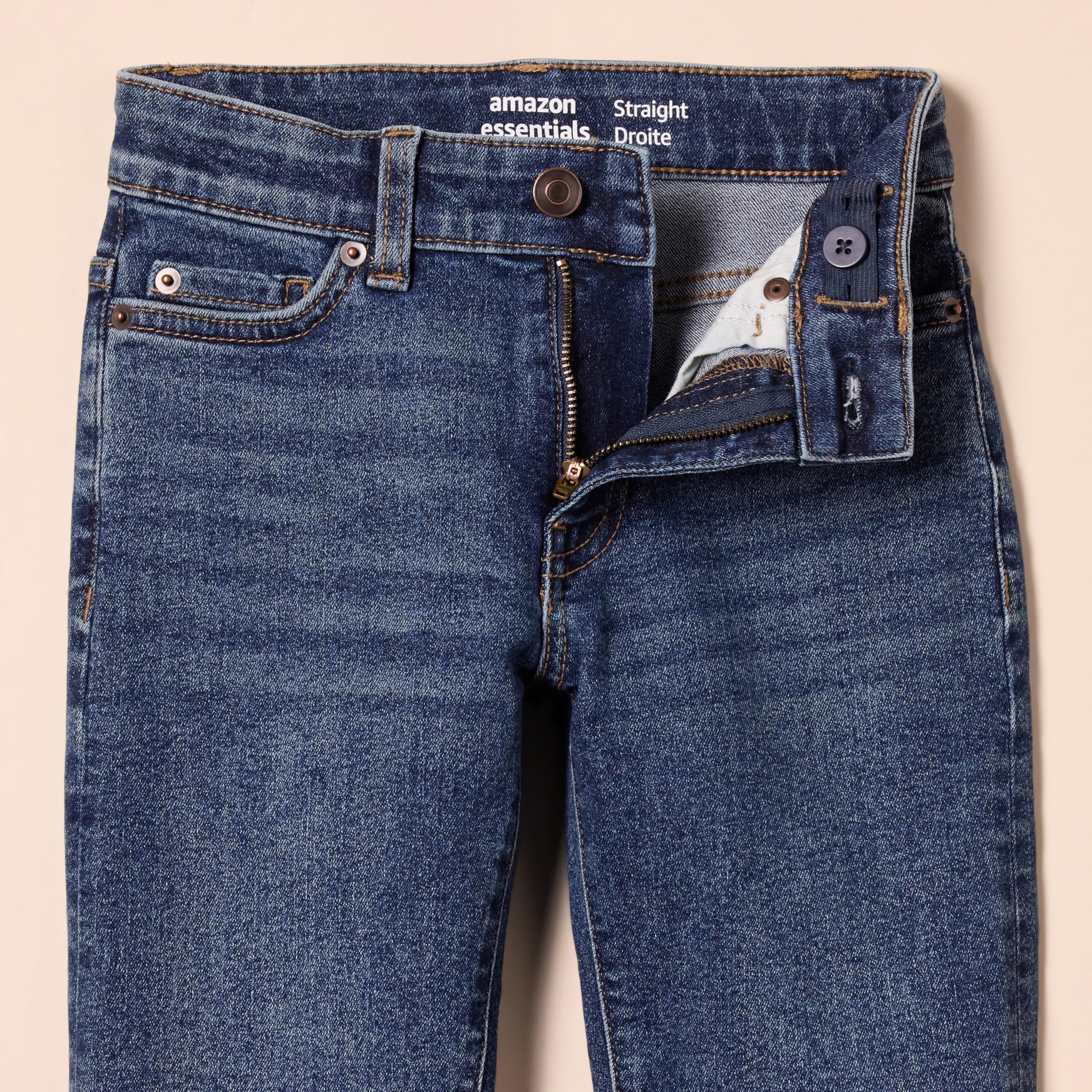 Amazon Essentials Boys' Regular Straight-Fit Jeans - Comfortable Durable Denim Pants for School, Play & Everyday Wear | Sizes 4-18