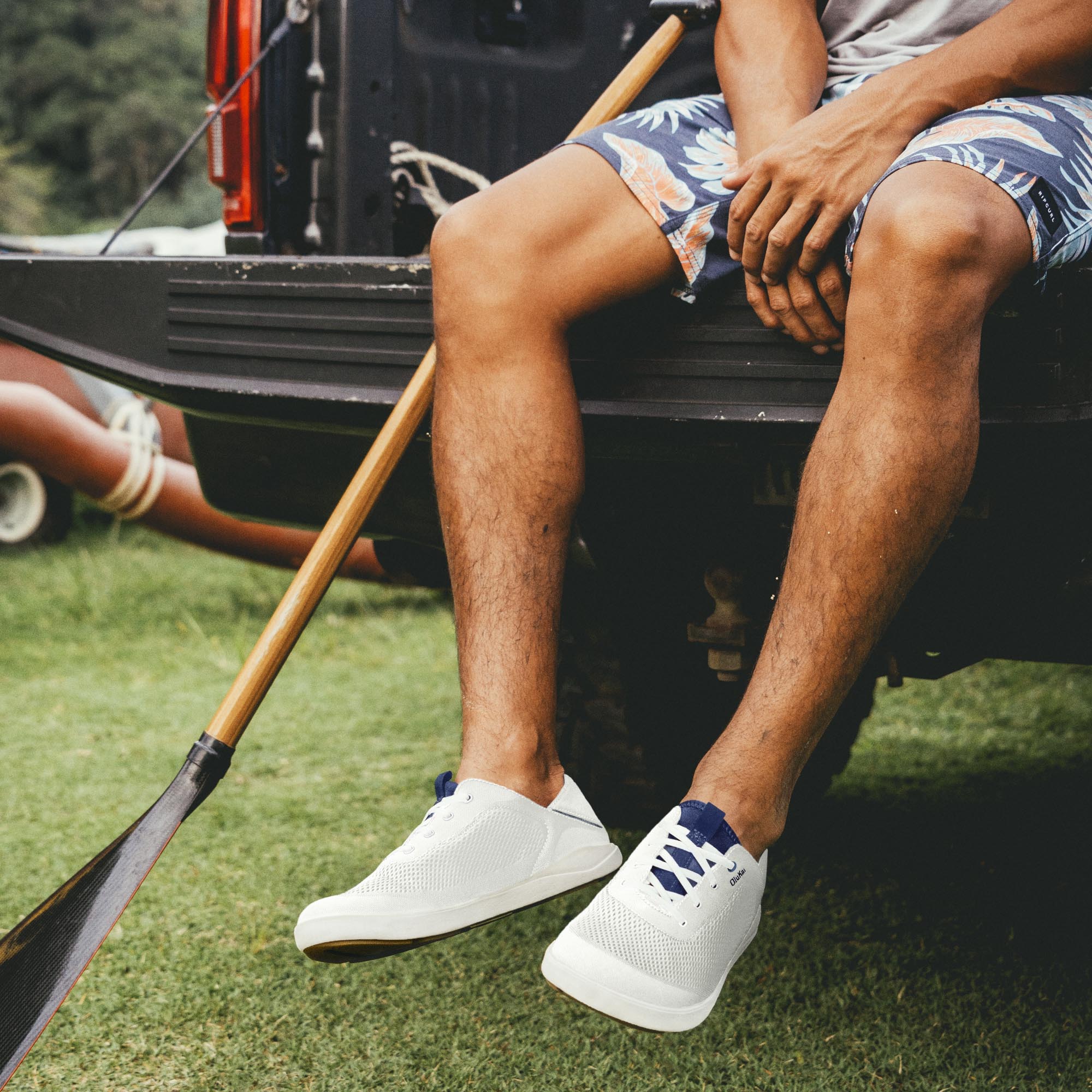 Moku Pae Bright White & Pacifica Slippers - Comfortable House Shoes for Men and Women - Perfect for Indoor, Outdoor, and Beach Wear