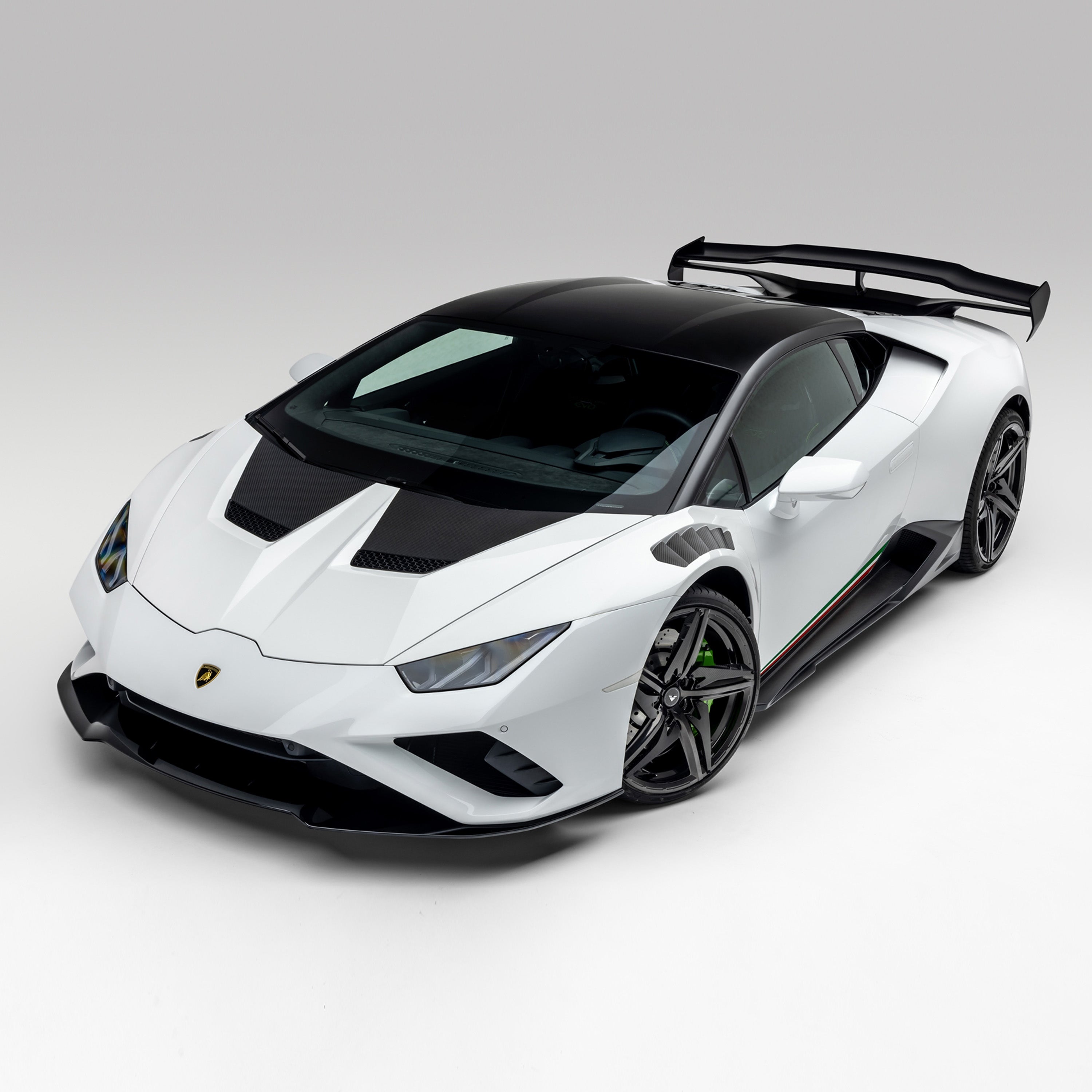 Lamborghini Huracan EVO Monza Edition Side Blades - Carbon Fiber Car Body Kit for Exotic Sports Cars | Perfect for Car Enthusiasts & Auto Shows
