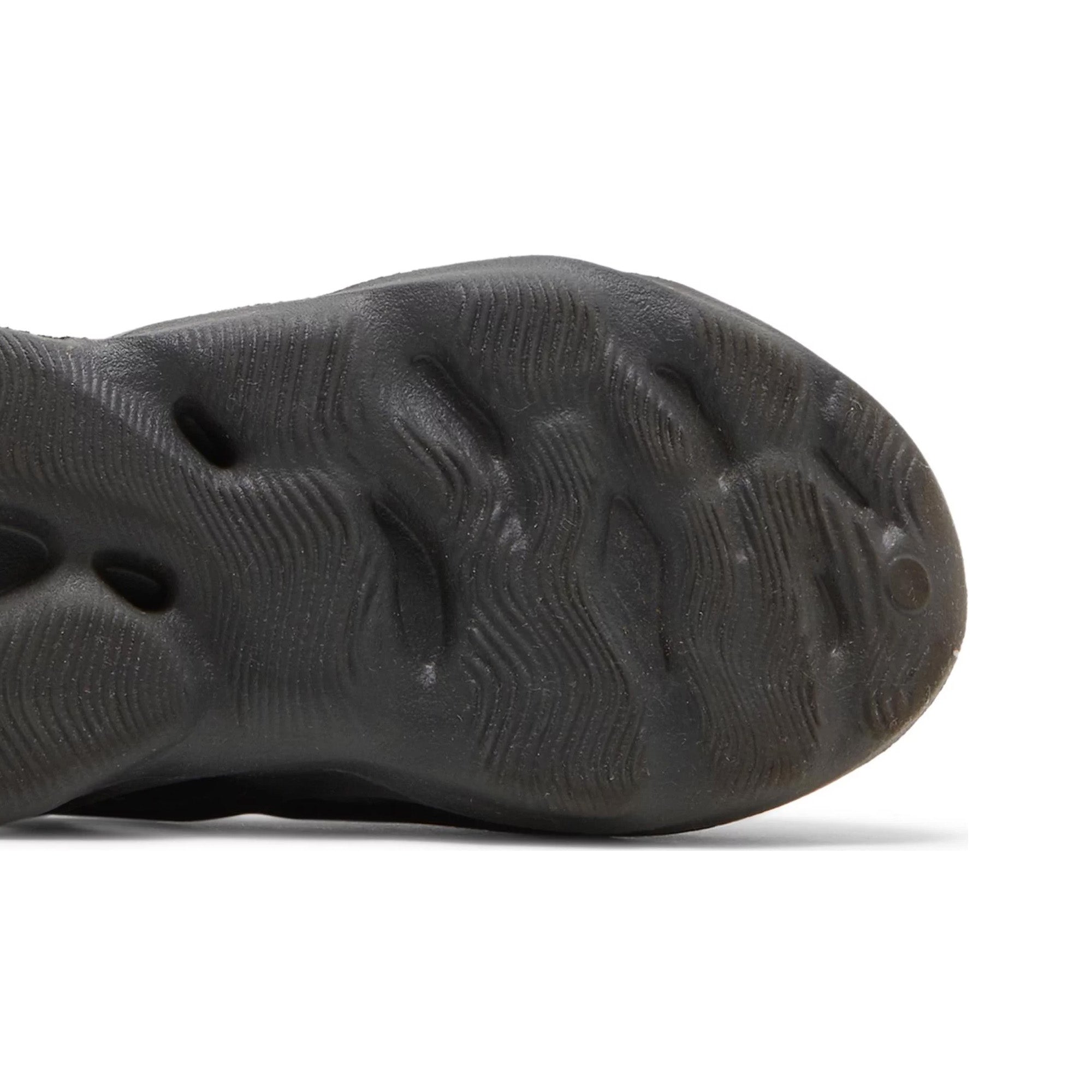 Adidas Yeezy Foam Runner 'Onyx' PS (2024) - Comfortable Unisex Slides for Running, Gym & Casual Wear - Perfect for Athletes & Street Style Fashion