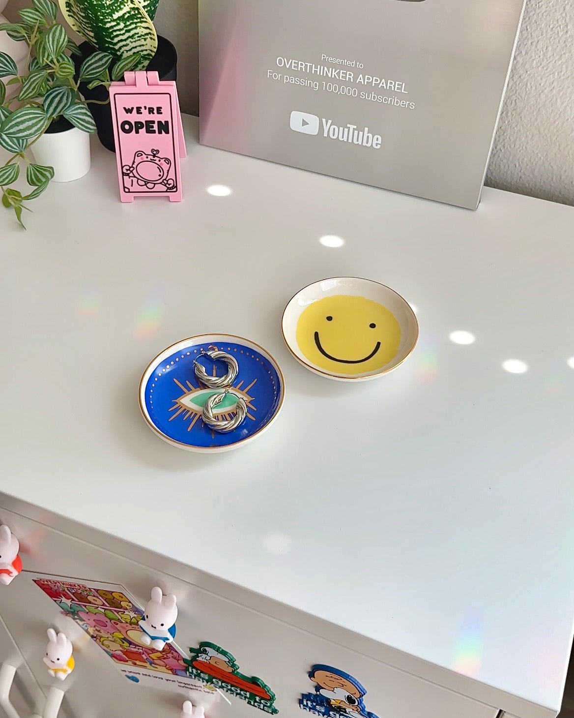 Hand Painted Smiley Face Ceramic Trinket Dish - Gold Trim Jewelry Catchall Tray for Rings, Earrings & Keys | Perfect for Vanity, Dresser & Entryway Organization