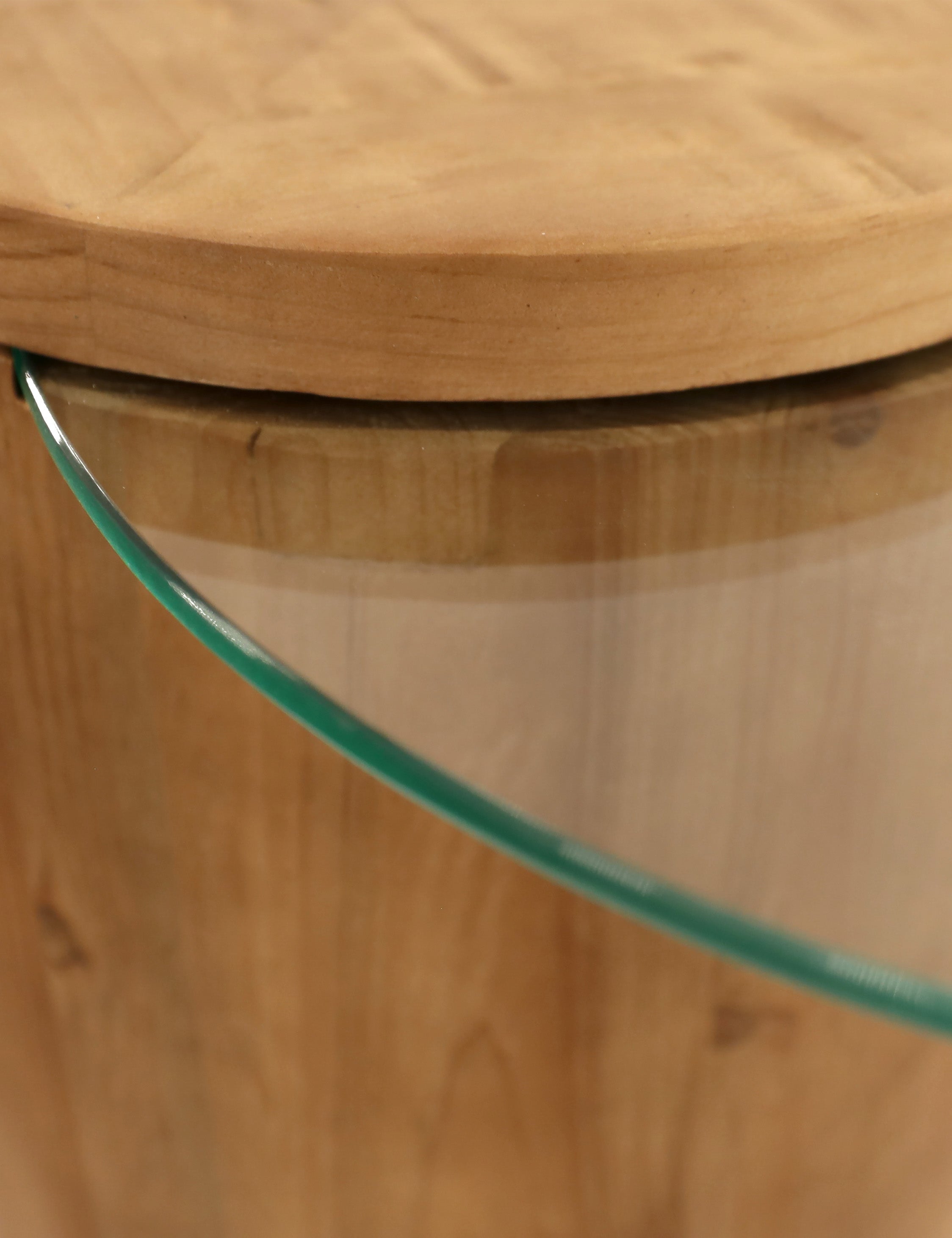 Wilmot Round Side Table - Modern End Table for Living Room, Bedroom, or Office - Perfect for Coffee, Books, and Decor