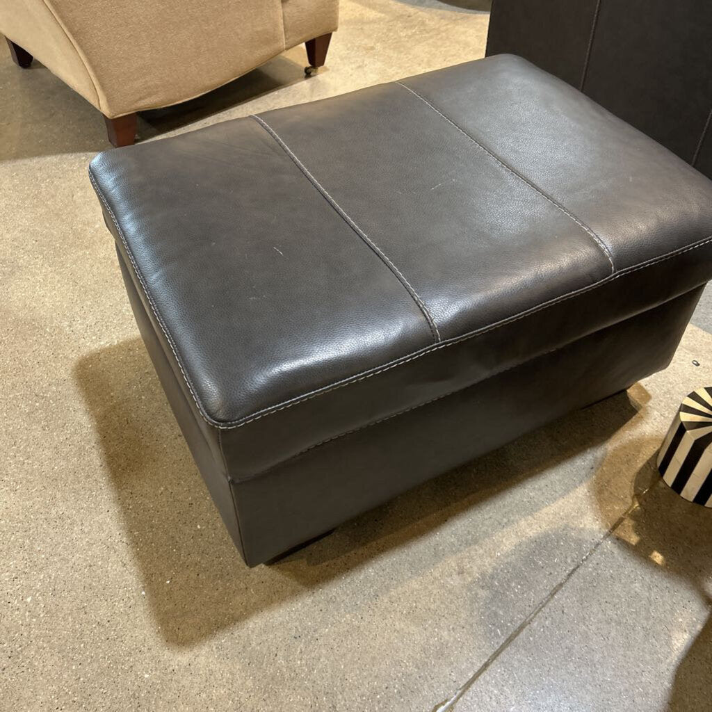 Ashley Furniture Morelos Genuine Leather Ottoman - Dark Gray, 34