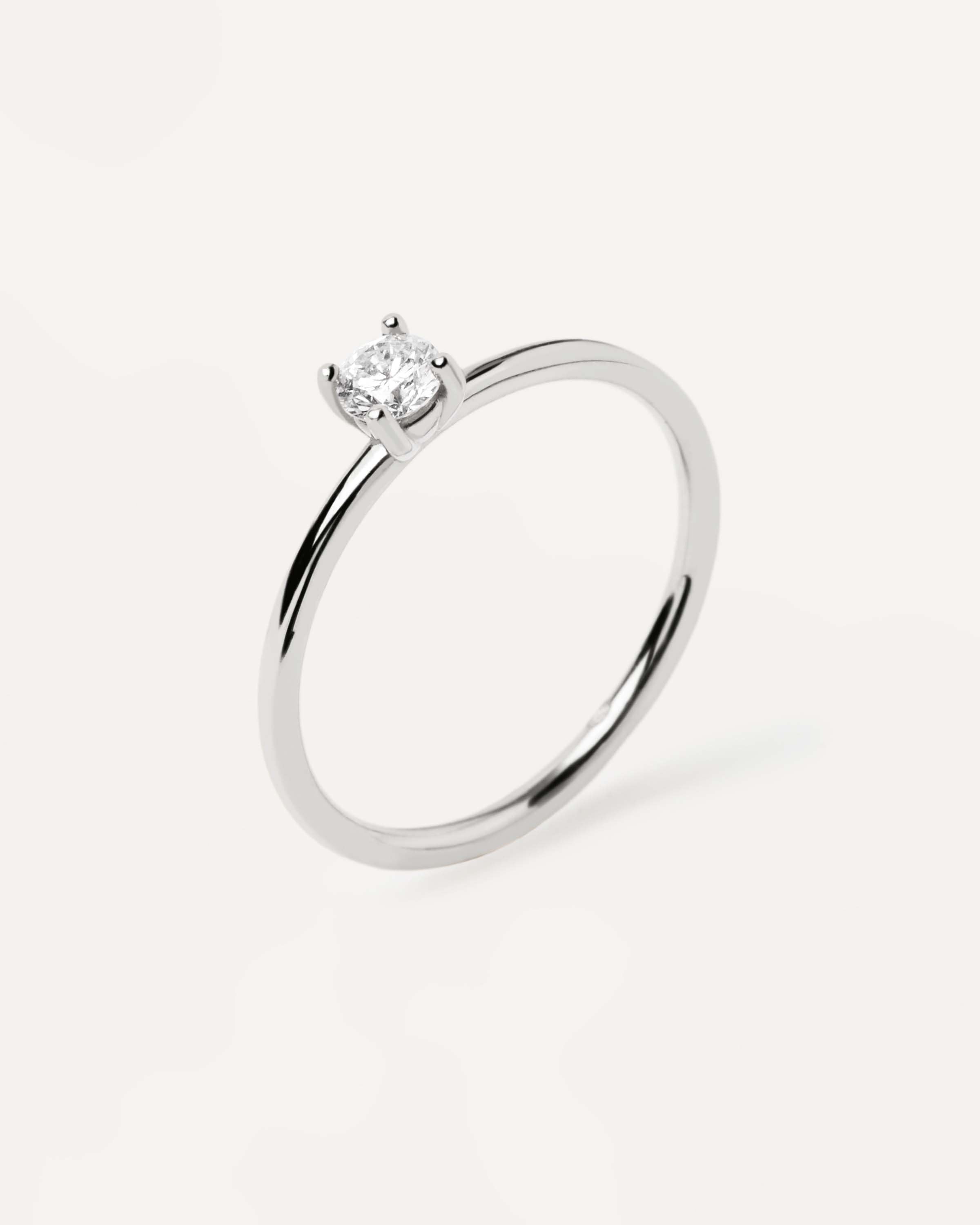 Elegant Solitaire Diamond Ring in 14K White Gold - Perfect for Engagement, Wedding & Anniversary Gifts