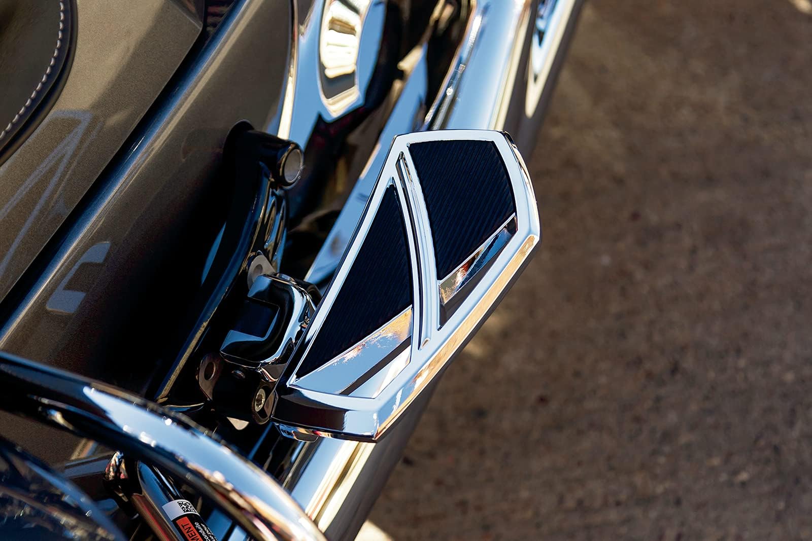 Kuryakyn Phantom Mini Running Boards for Motorcycles - Chrome Plated for Harley, Honda, Yamaha - Enhances Style & Safety for Cruisers & Touring Bikes