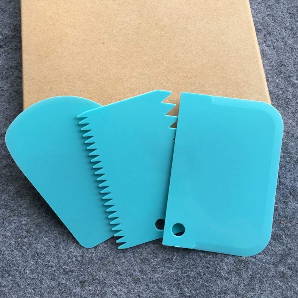 Noble Foods 3-Piece Cake Spatula Set - Plastic Dough Knife, Sugar Icing & Fondant Scraper - DIY Cake Decorating Tools for Baking, Pastry Making & Cake Styling
