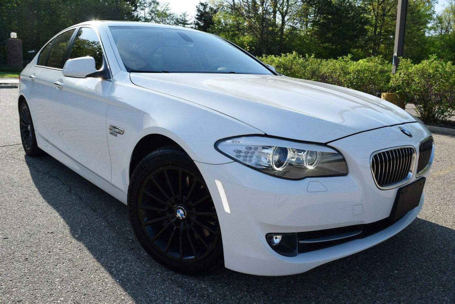 Clear Lens Front Bumper Wheel Arch Side Markers for 2011-2016 BMW F10/F11 5 Series - Enhanced Visibility & Style for Night Driving and Custom Car Mods
